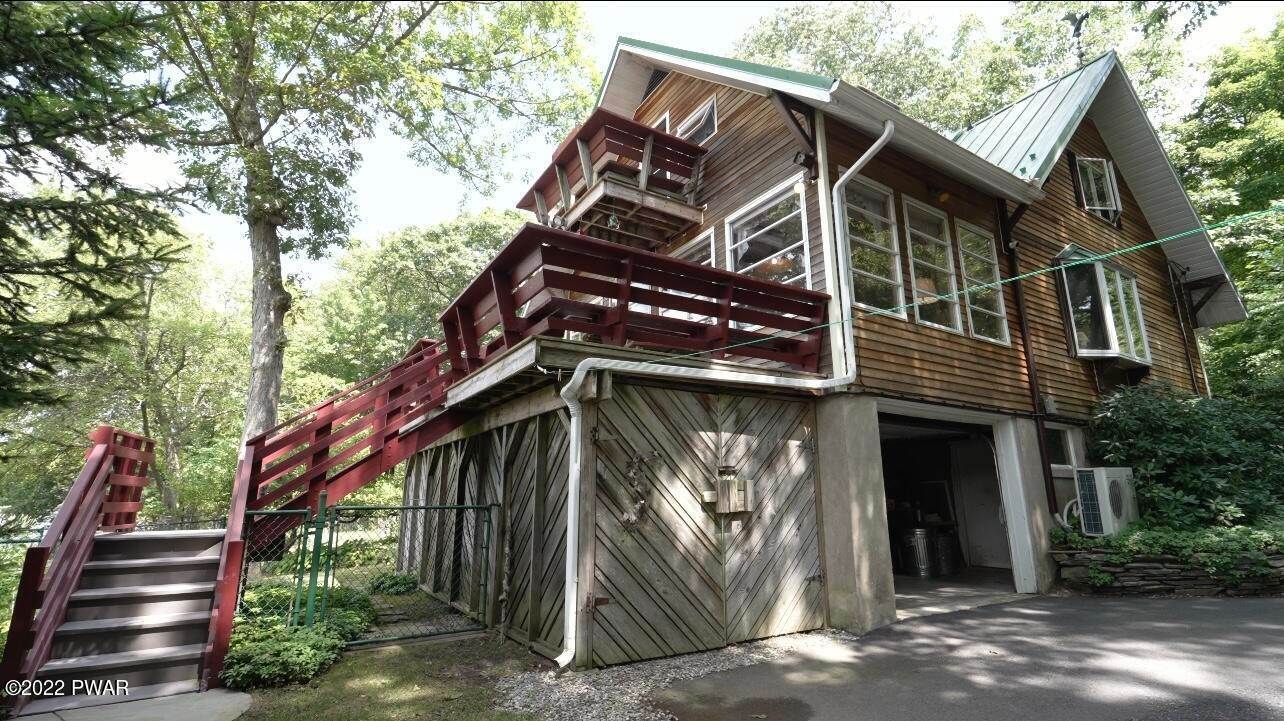 10. Single Family Homes for Sale at 139 Wild Acres Dr Dingmans Ferry, Pennsylvania 18328 United States