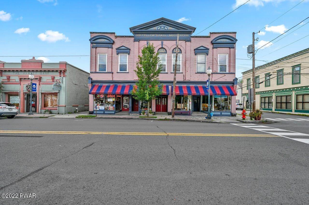 Commercial for Sale at 208 Main Ave Hawley, Pennsylvania 18428 United States