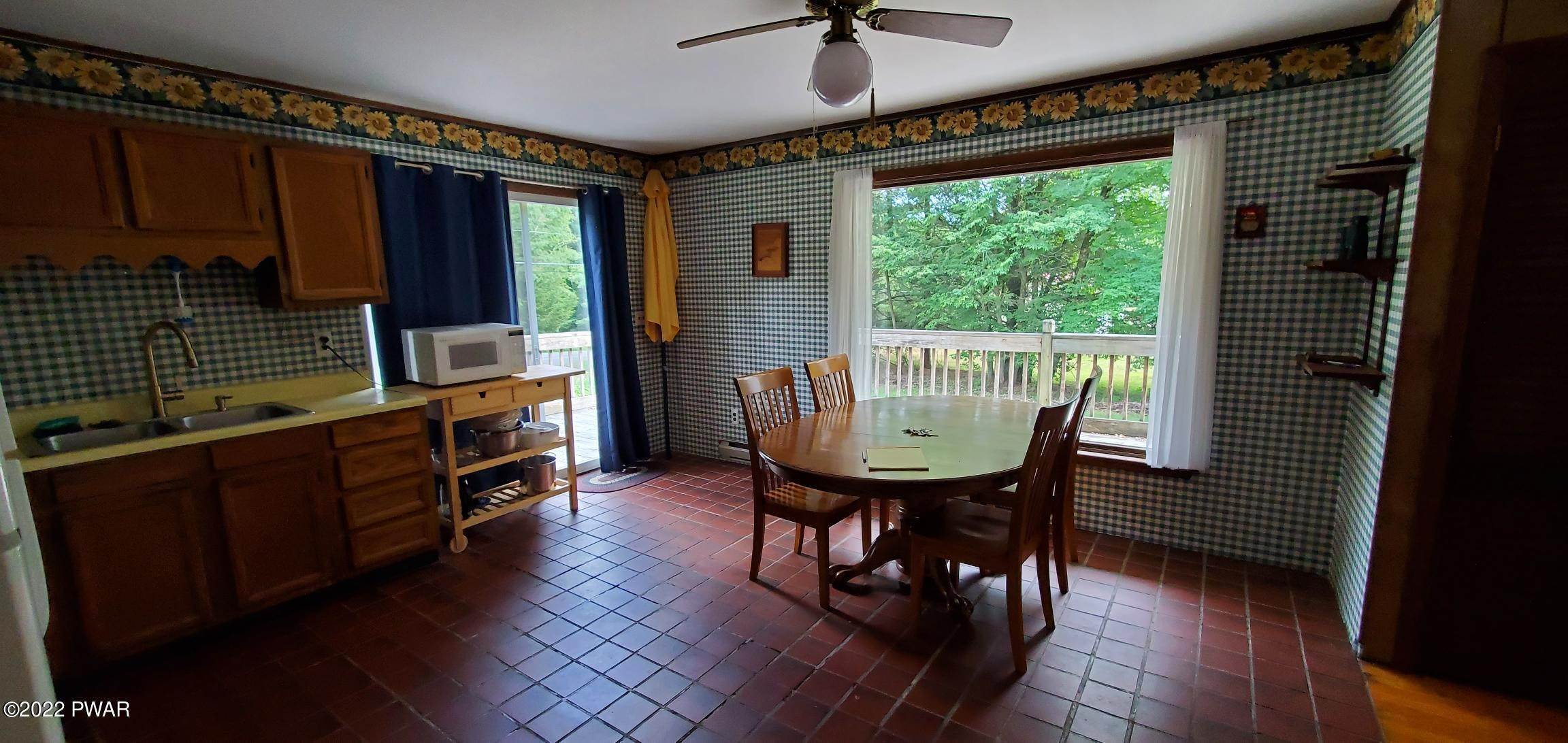 5. Single Family Homes for Sale at 171 Air Park Rd Honesdale, Pennsylvania 18431 United States