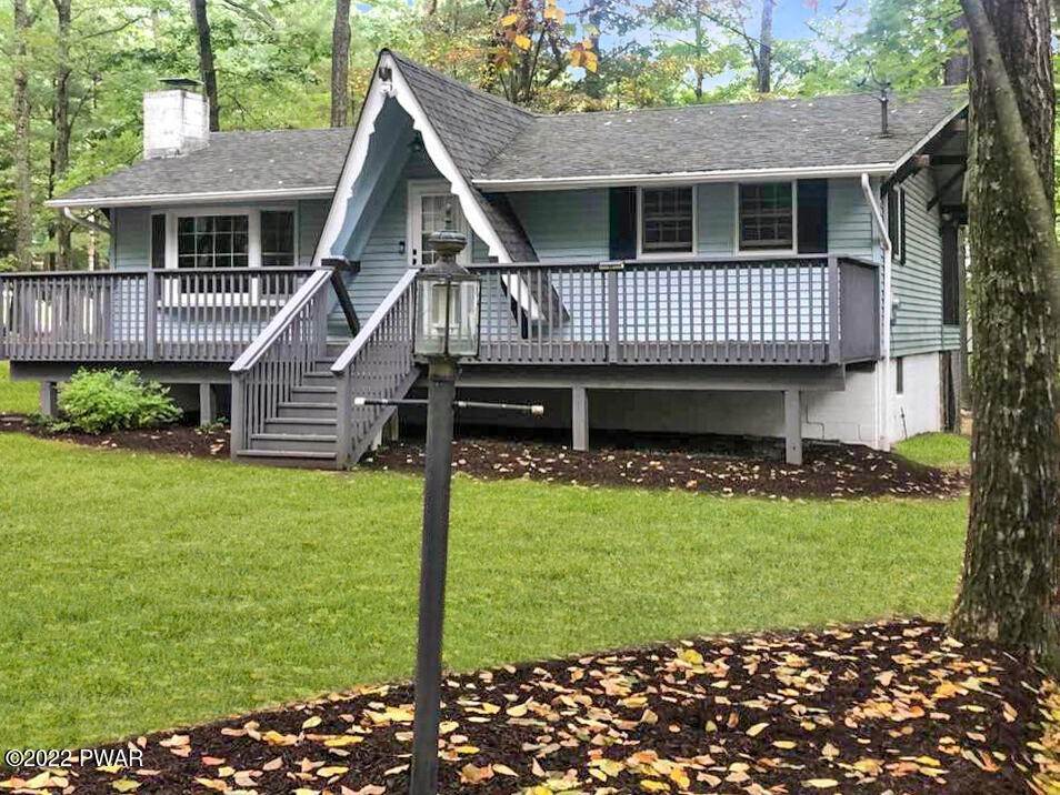 16. Single Family Homes for Sale at 164 Persimmon Dr Dingmans Ferry, Pennsylvania 18328 United States