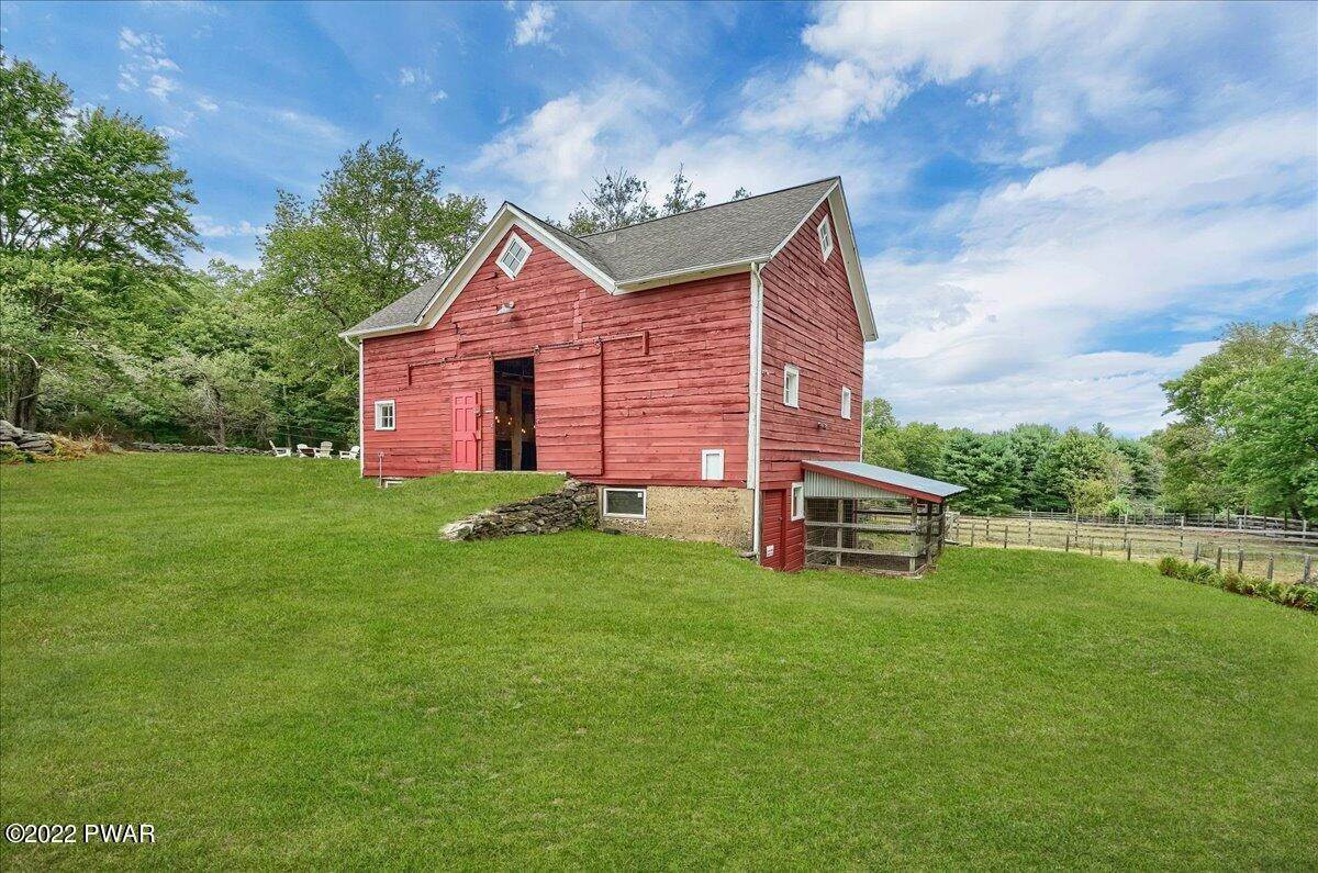41. Single Family Homes for Sale at 231 Lackawaxen Rd Shohola, Pennsylvania 18458 United States