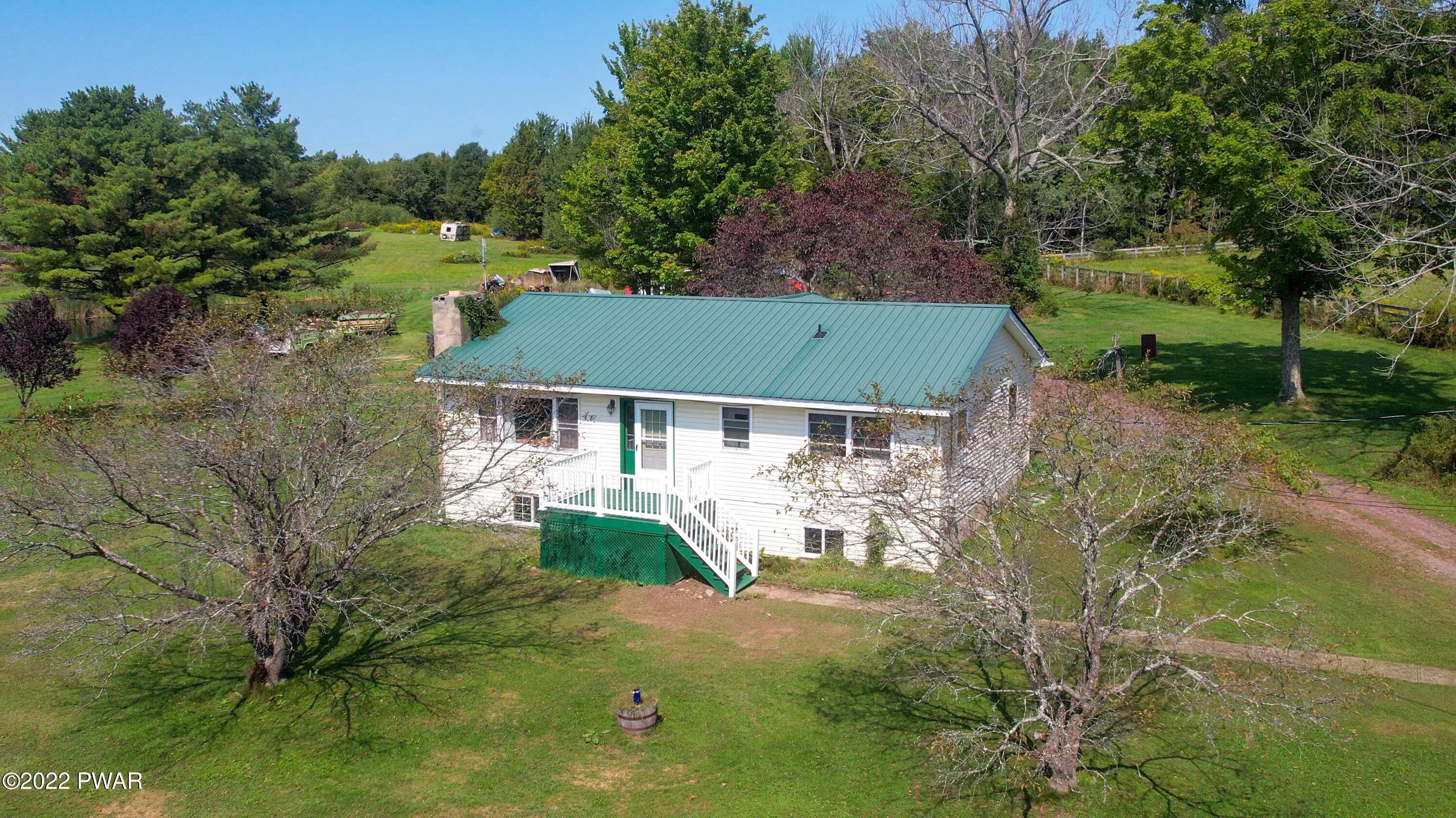 54. Single Family Homes for Sale at 313 Creamery Rd Jermyn, Pennsylvania 18433 United States