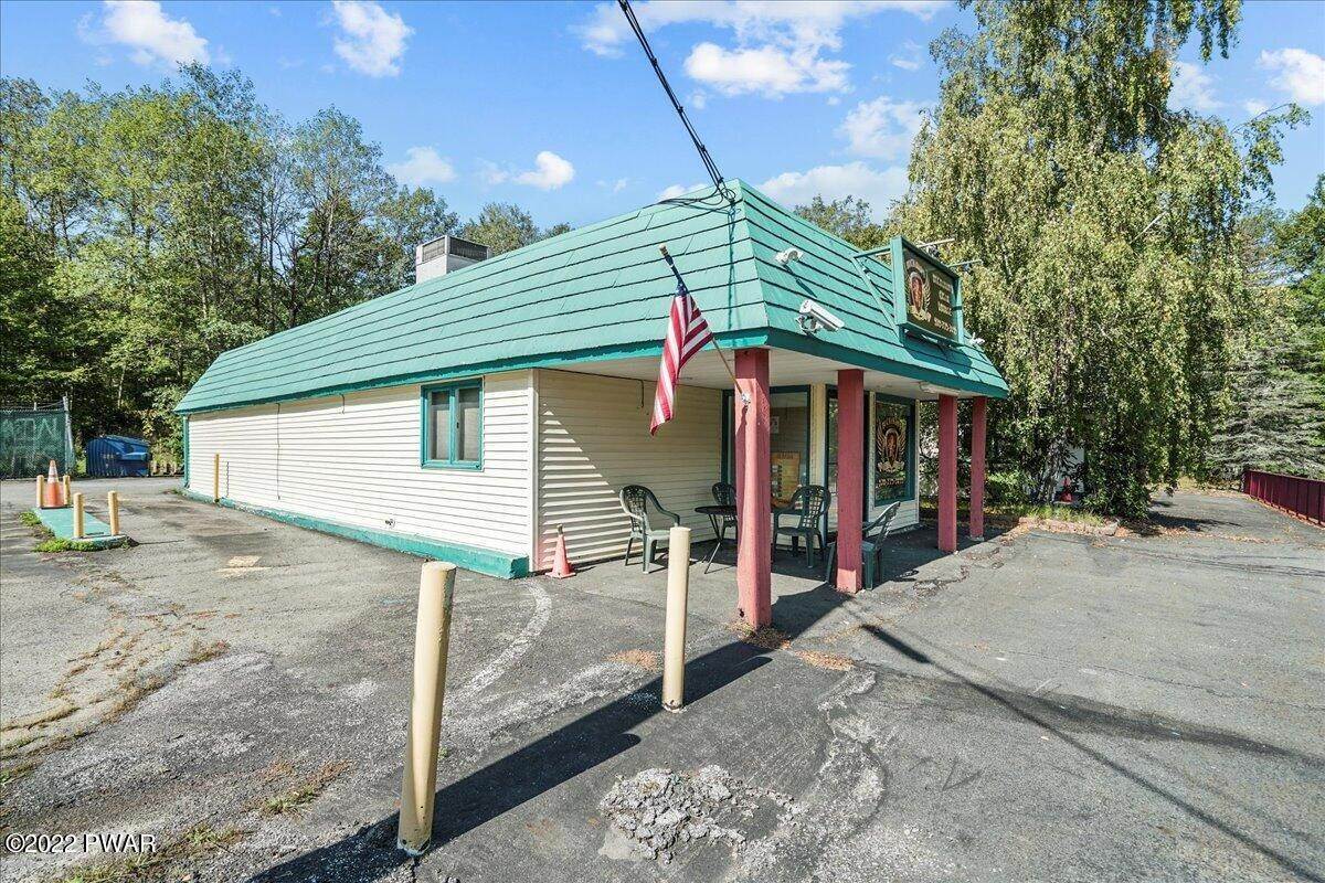 15. Commercial for Sale at 635 & 641 Rt 739 635 &Amp; 641 Rt 739 Lords Valley, Pennsylvania 18428 United States