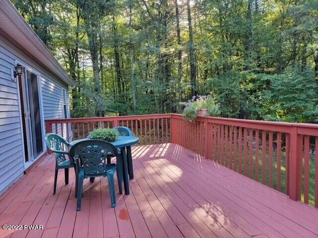 17. Single Family Homes for Sale at 158 Birch Leaf Dr Milford, Pennsylvania 18337 United States