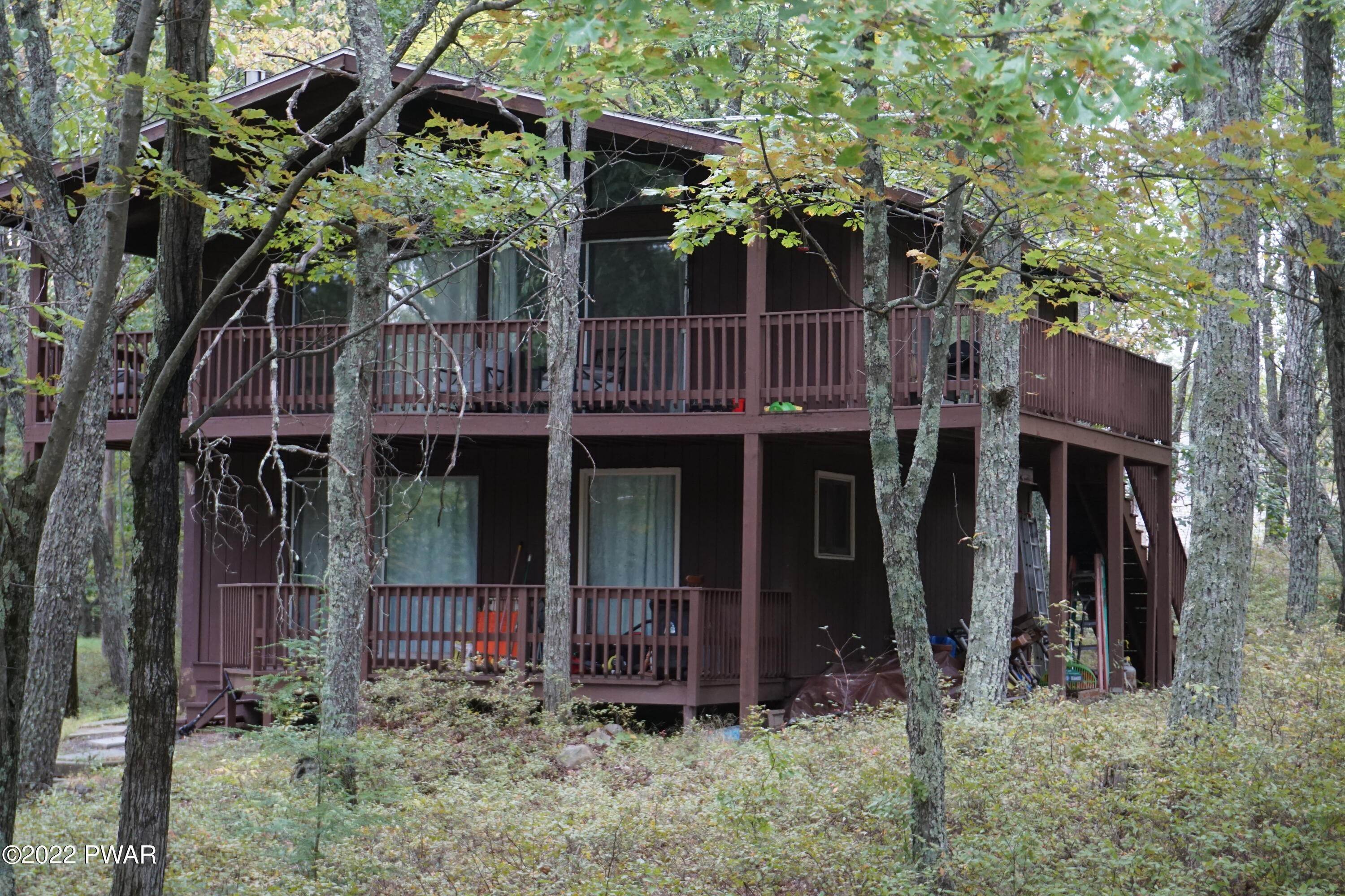 Property for Sale at 113 Horseshoe Ln Lords Valley, Pennsylvania 18428 United States