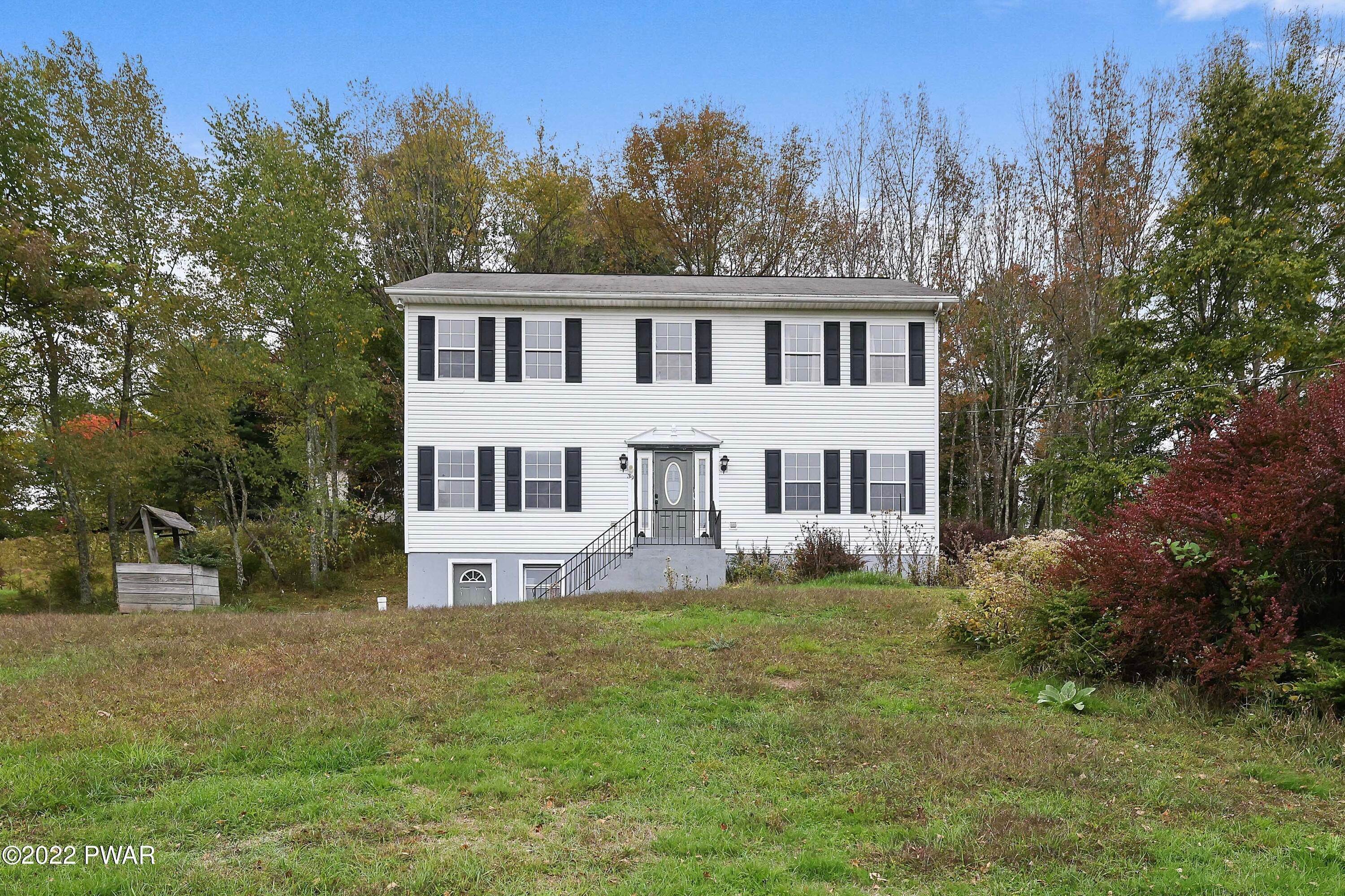 Single Family Homes for Sale at 39 Burlein Dr Beach Lake, Pennsylvania 18405 United States
