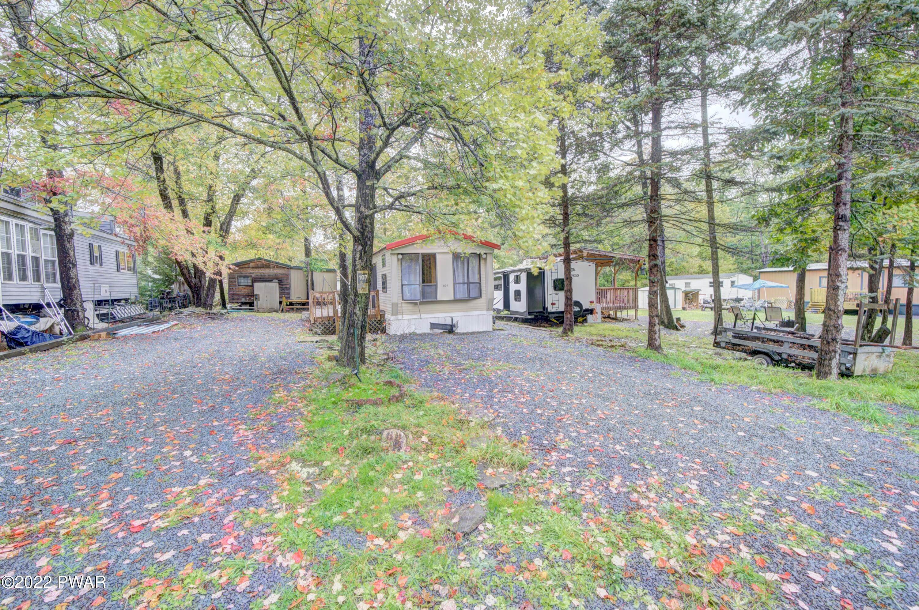 15. Mobile Homes for Sale at 9 Booboo Ln Hawley, Pennsylvania 18428 United States