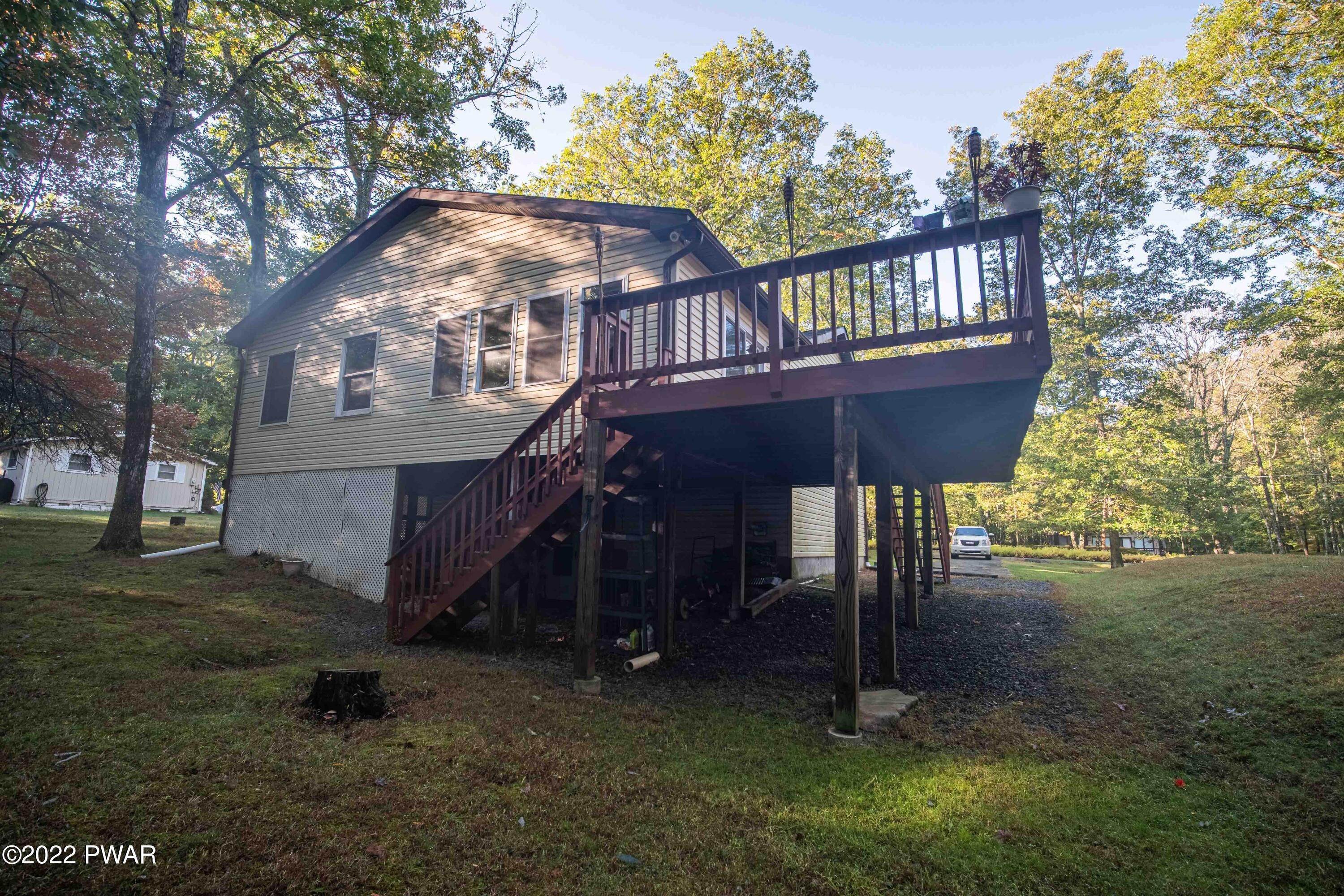 51. Single Family Homes for Sale at 134 Buckhorn Dr Hawley, Pennsylvania 18428 United States
