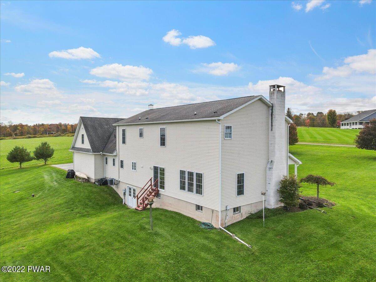 72. Single Family Homes for Sale at 20 Williams Valley Dr Honesdale, Pennsylvania 18431 United States