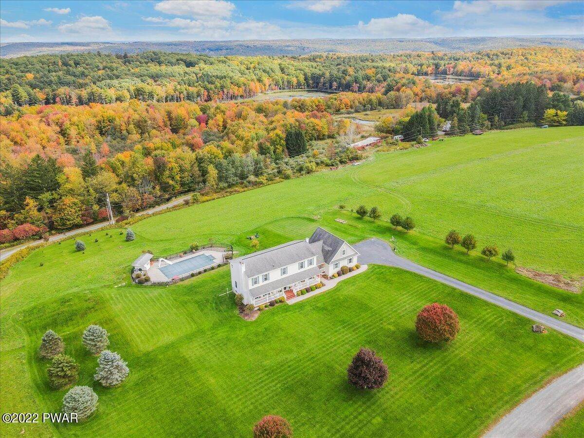 5. Single Family Homes for Sale at 20 Williams Valley Dr Honesdale, Pennsylvania 18431 United States