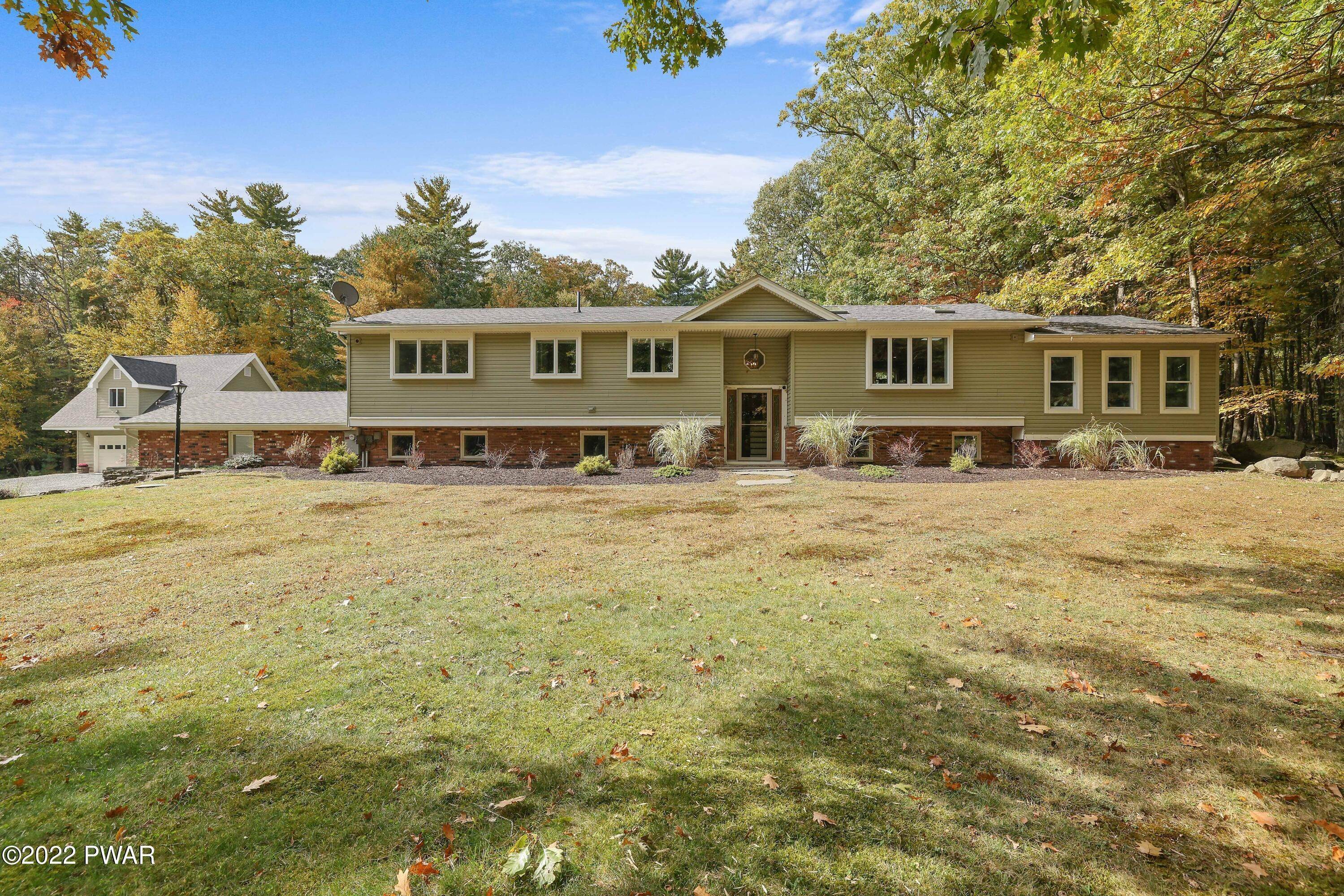 Property for Sale at 101 S Wynd Dr Lakeville, Pennsylvania 18438 United States