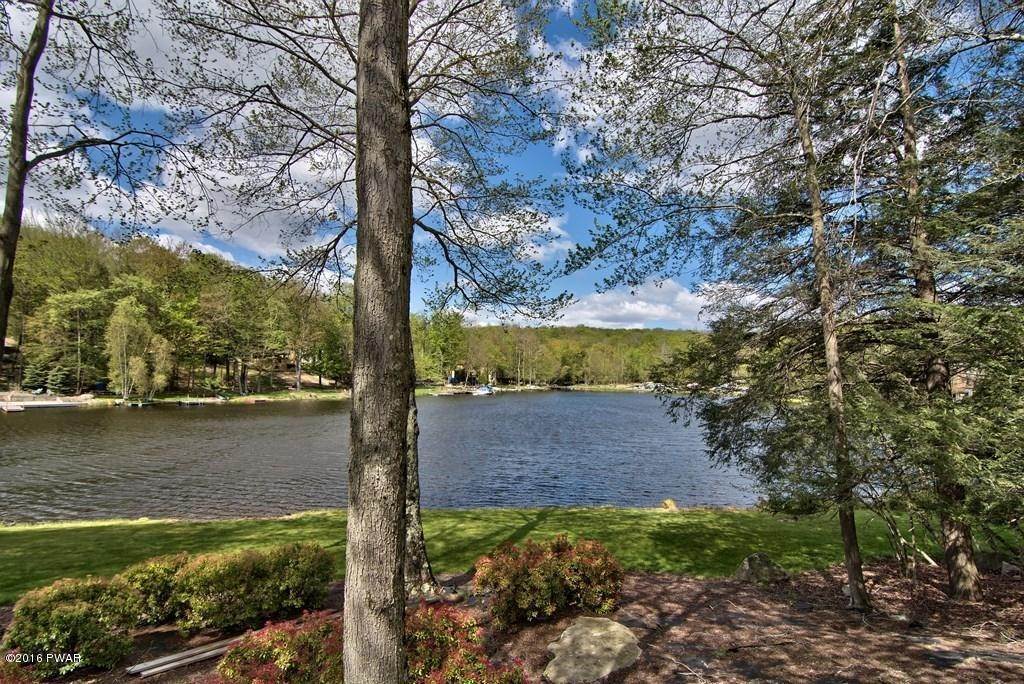 65. Single Family Homes for Sale at 626 Pine Ln Lake Ariel, Pennsylvania 18436 United States