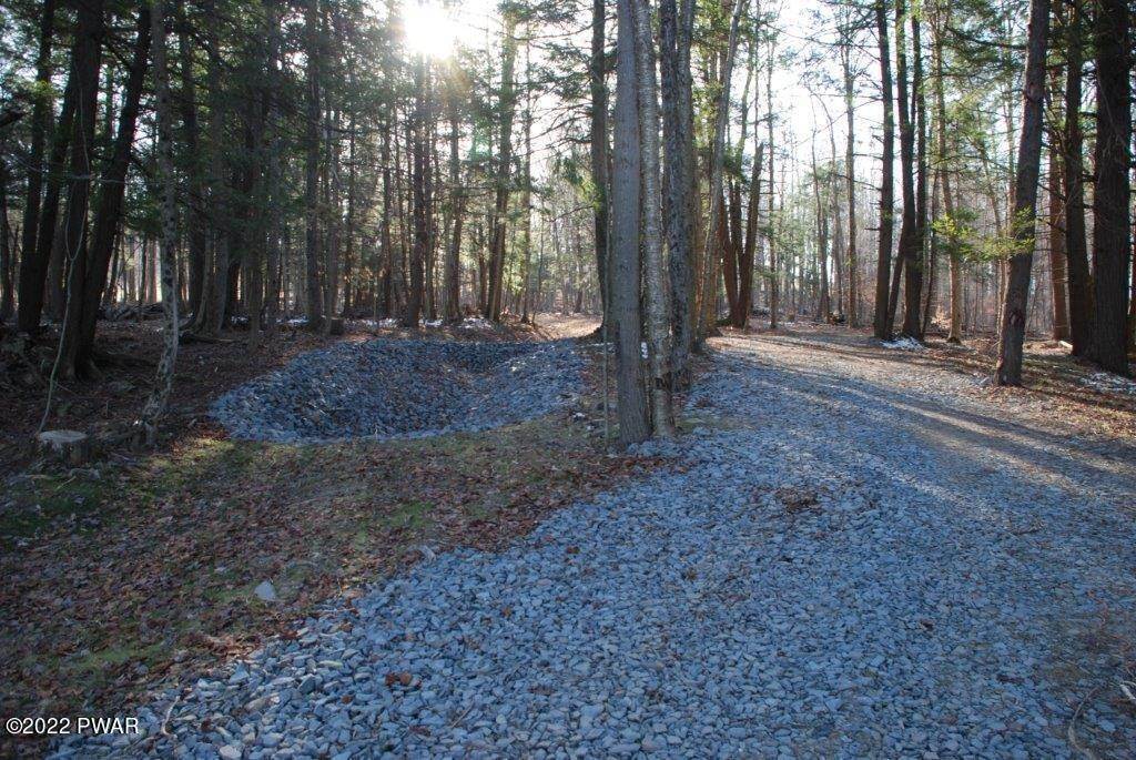 11. Land for Sale at Lot 8 Stark Road Union Dale, Pennsylvania 18470 United States