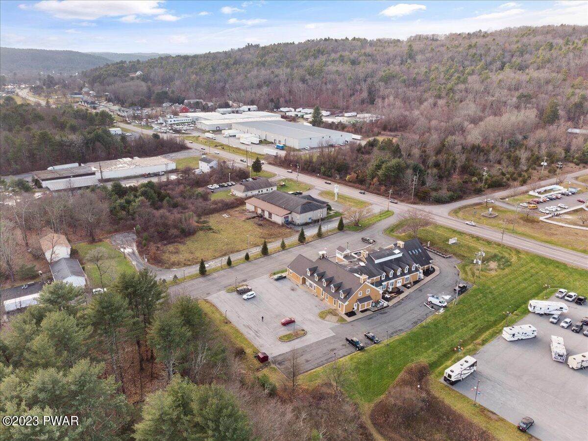 3. Commercial for Rent at 510 Rt 6 & 209 Milford, Pennsylvania 18337 United States