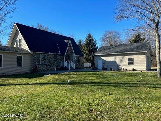 7. Single Family Homes for Sale at 266 Keen Lake Rd Waymart, Pennsylvania 18472 United States