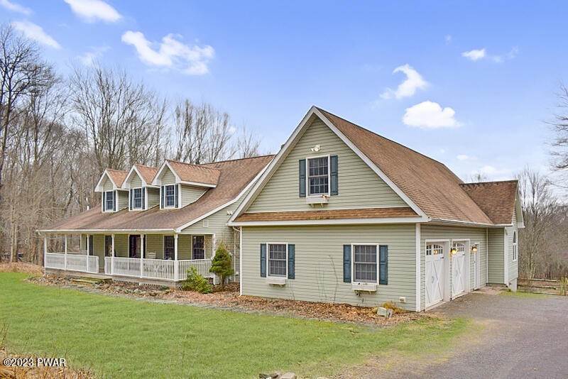 Single Family Homes for Sale at 123 White Birch Ridge Dr Lake Ariel, Pennsylvania 18436 United States