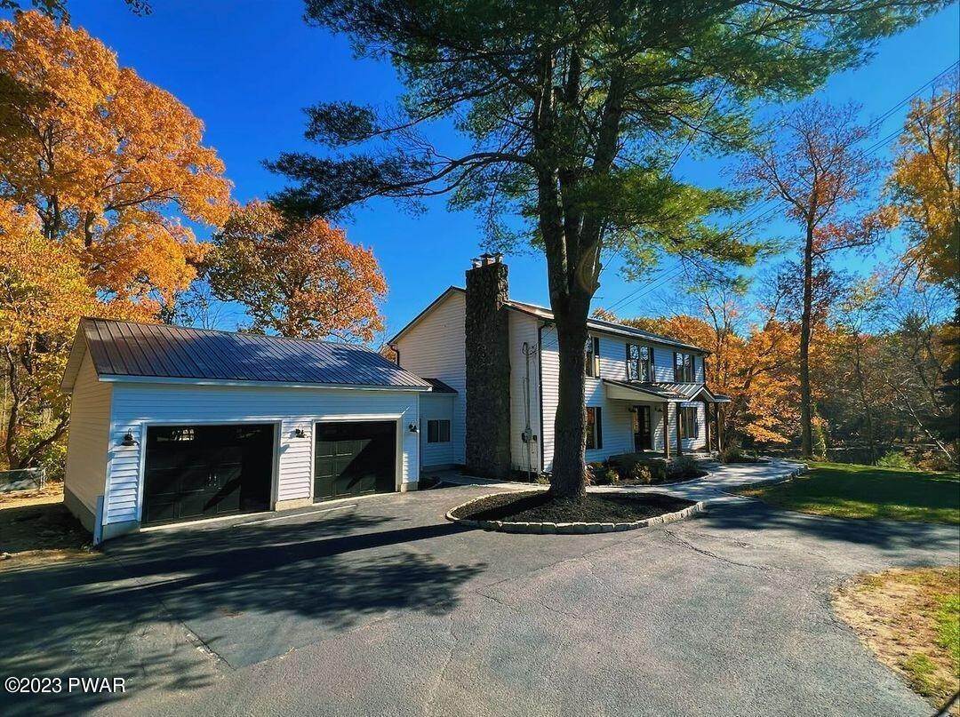3. Single Family Homes for Sale at 115 Schneider Pond Ct Milford, Pennsylvania 18337 United States