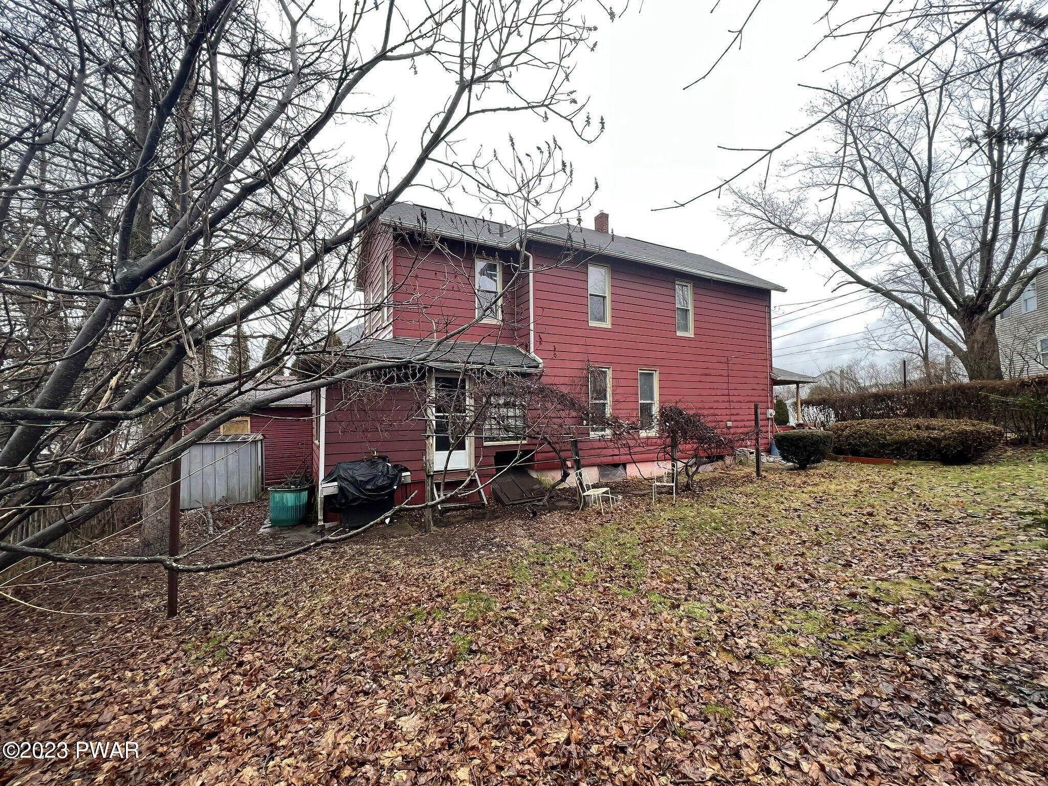 28. Single Family Homes for Sale at 19 Columbia St Carbondale, Pennsylvania 18407 United States