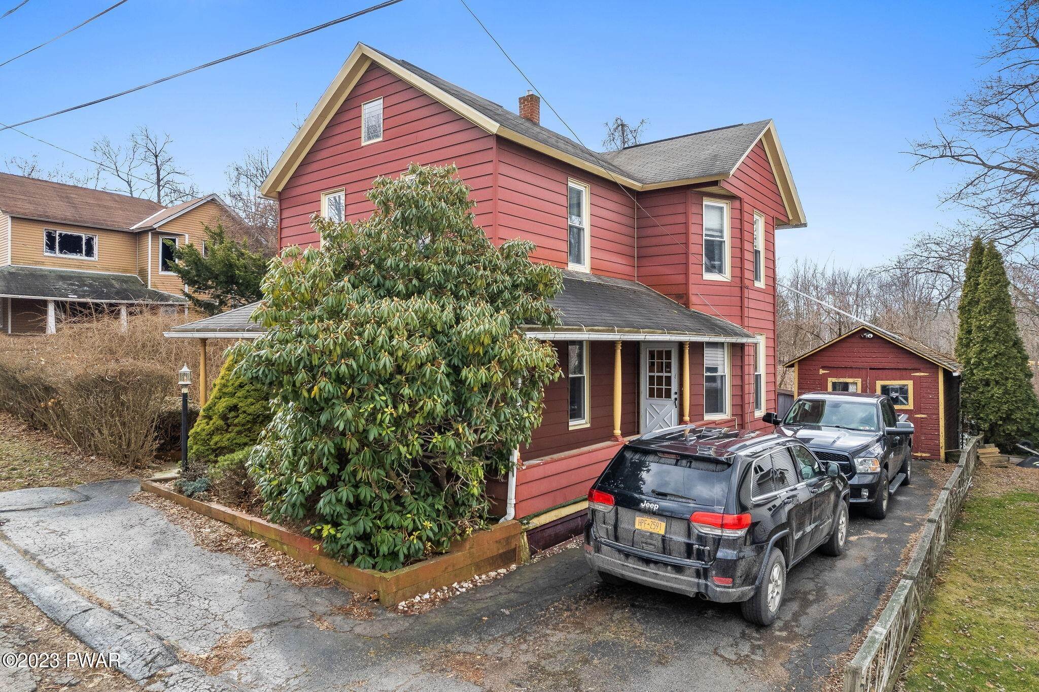 2. Single Family Homes for Sale at 19 Columbia St Carbondale, Pennsylvania 18407 United States