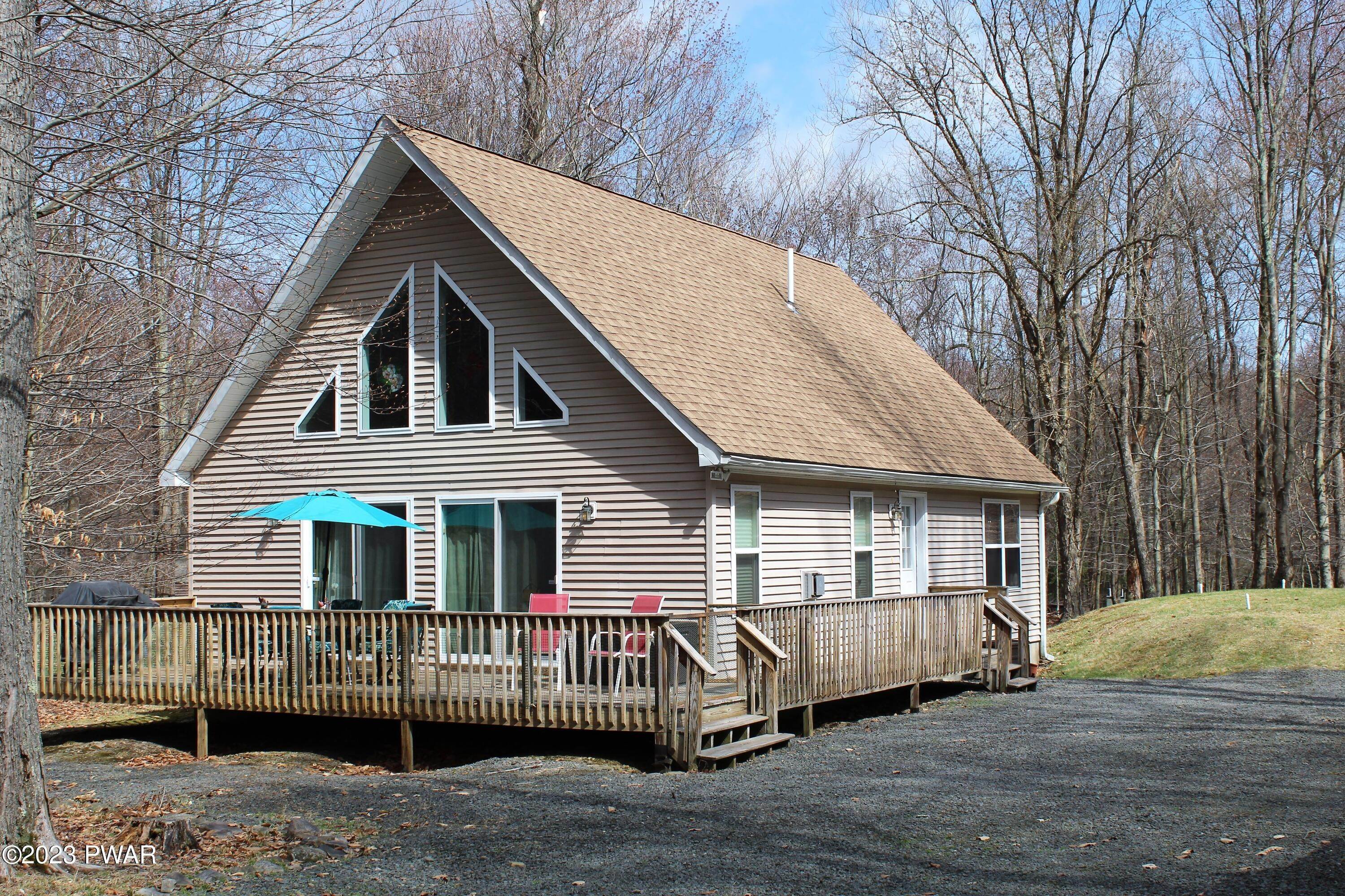 Single Family Homes for Sale at 1029 Teakwood Dr Newfoundland, Pennsylvania 18445 United States
