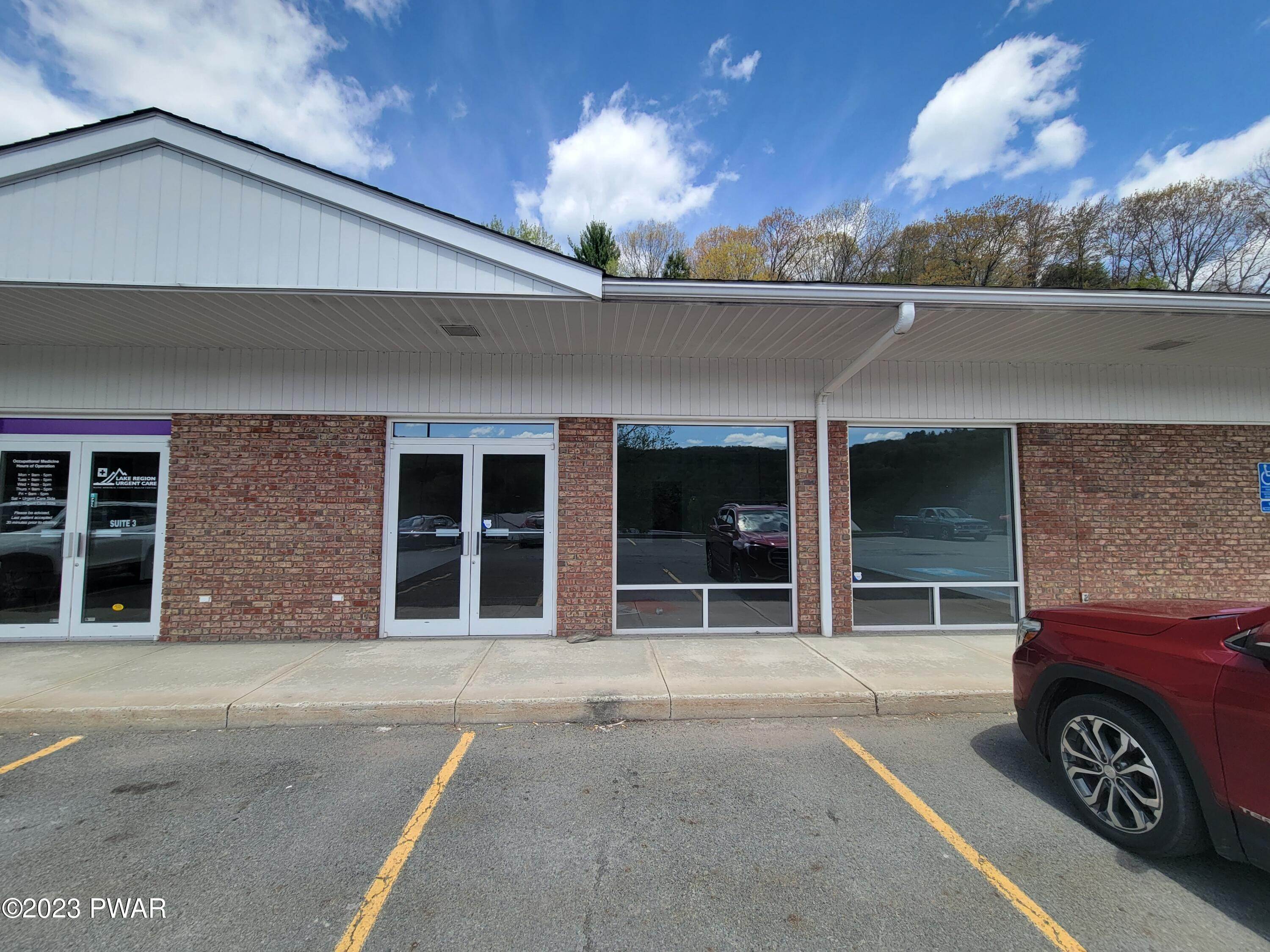 Commercial for Rent at 273 Grandview Ave Honesdale, Pennsylvania 18431 United States