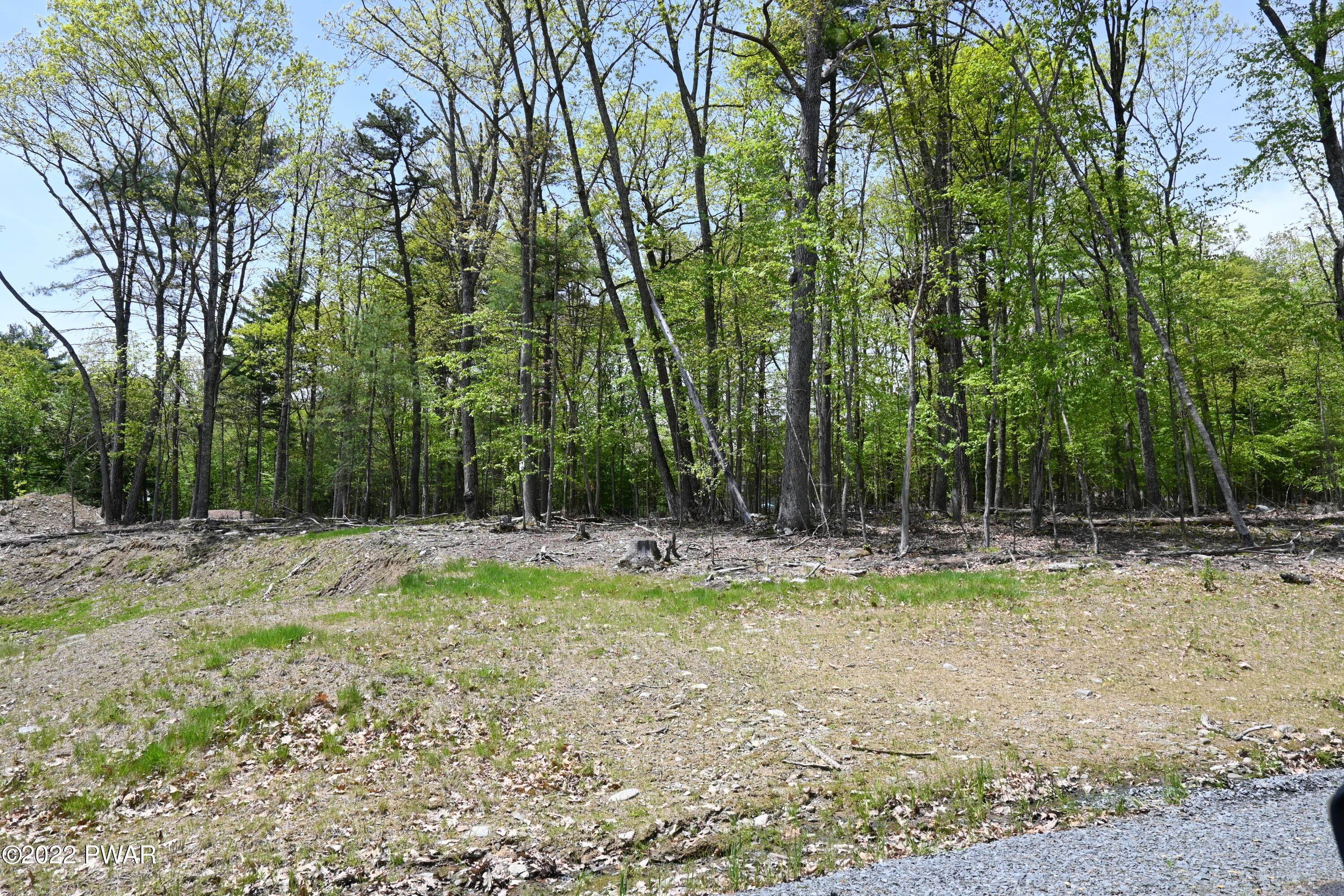 Land for Sale at Skyview Ln Milford, Pennsylvania 18337 United States
