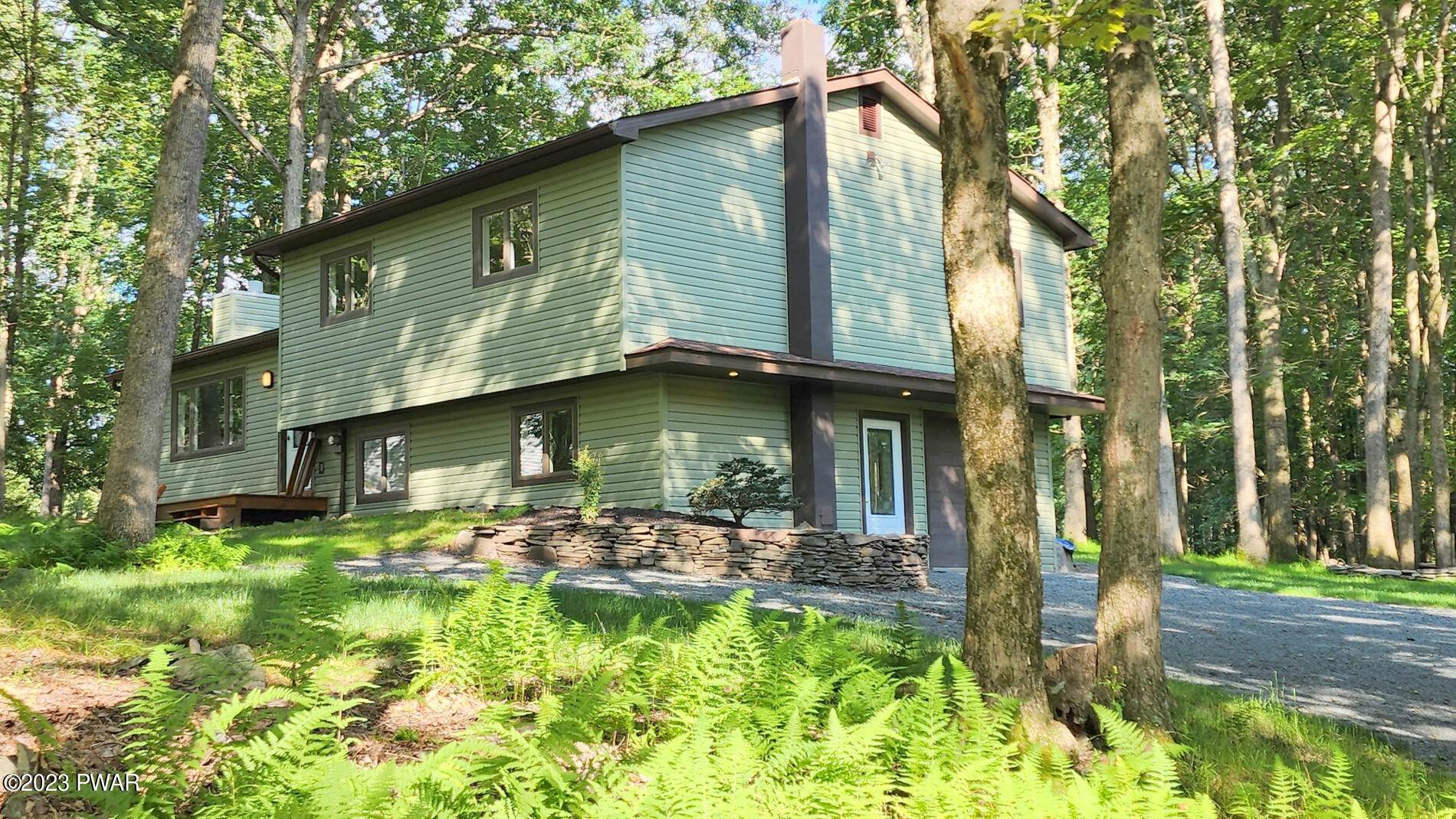 Single Family Homes for Sale at 105 Spruce Lake Dr Milford, Pennsylvania 18337 United States