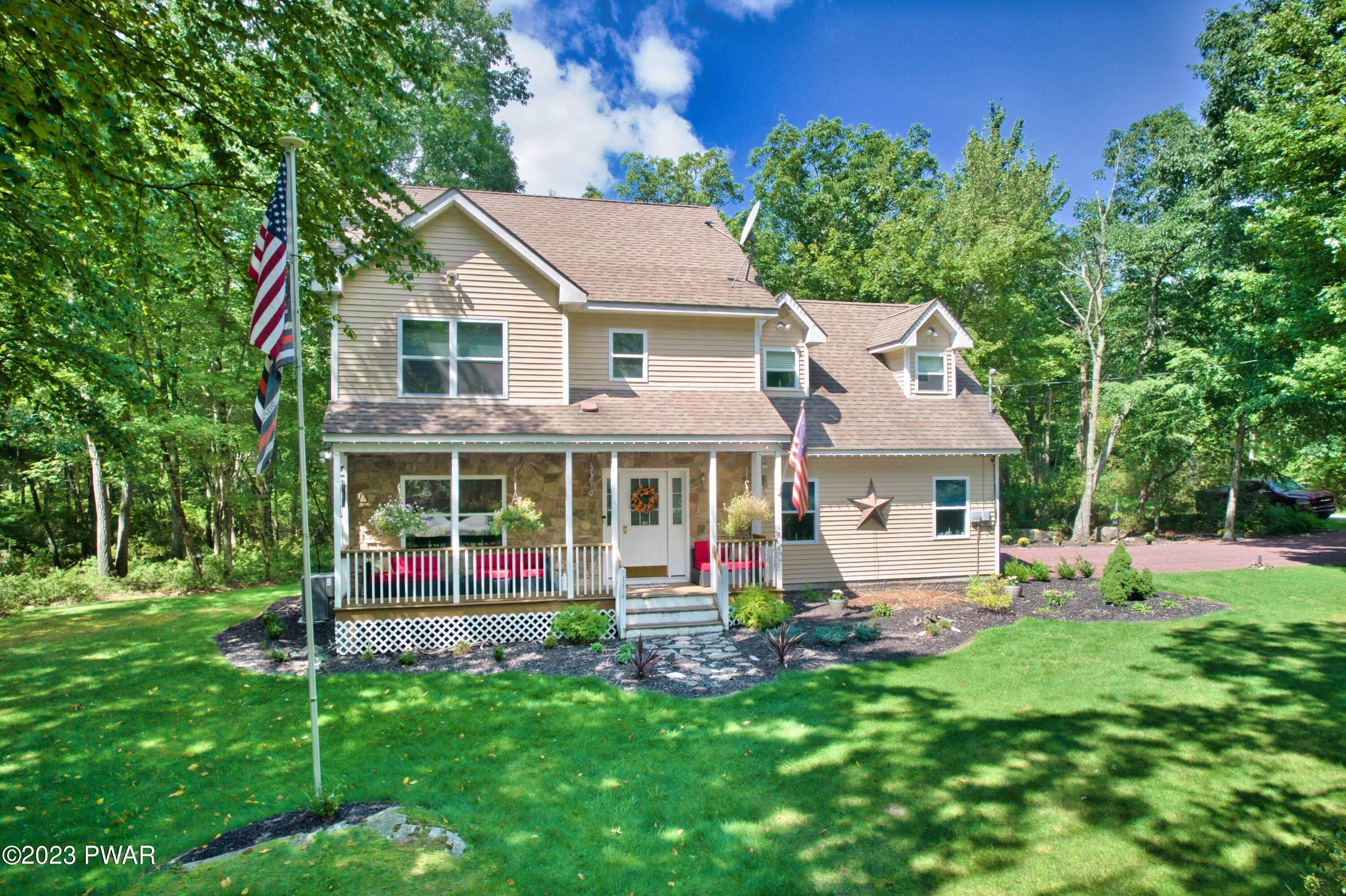 Single Family Homes for Sale at 114 Rodney Rd Milford, Pennsylvania 18337 United States