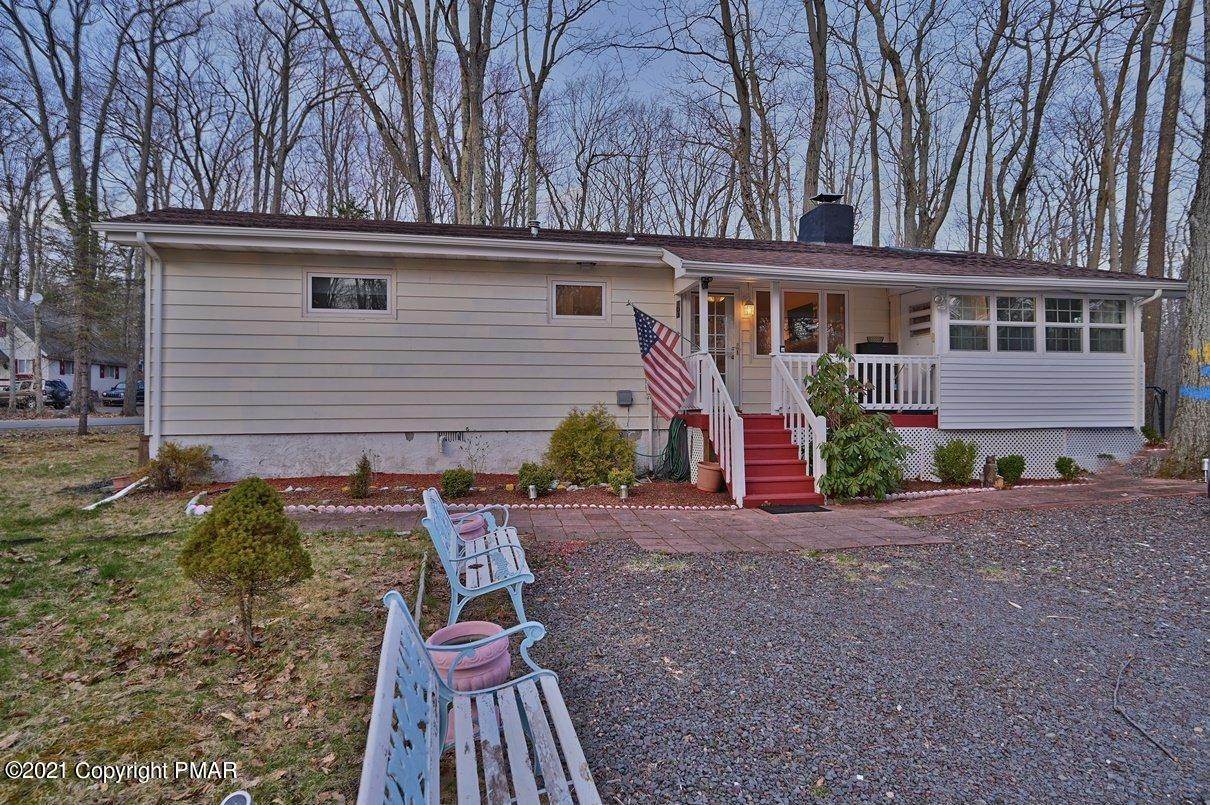 2. Single Family Homes for Sale at 103 Aster Pl Tobyhanna, Pennsylvania 18466 United States