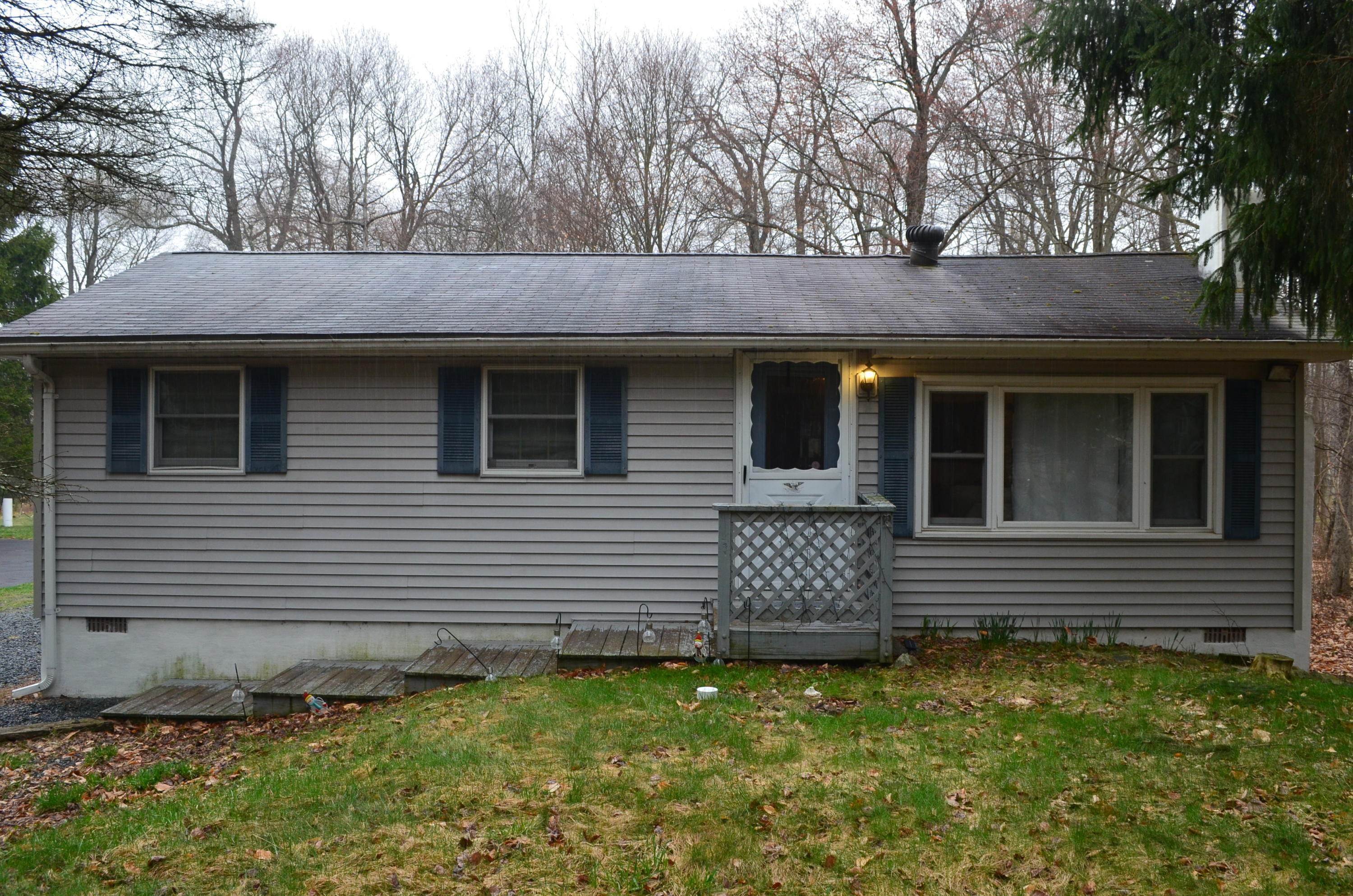 1. Single Family Homes for Sale at 172 Tepee Dr Pocono Lake, Pennsylvania 18347 United States