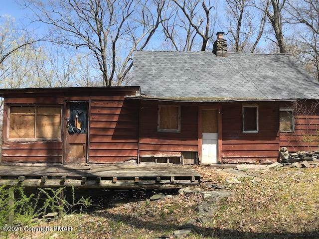 4. Single Family Homes for Sale at 3632 Route 715 Rte Henryville, Pennsylvania 18332 United States
