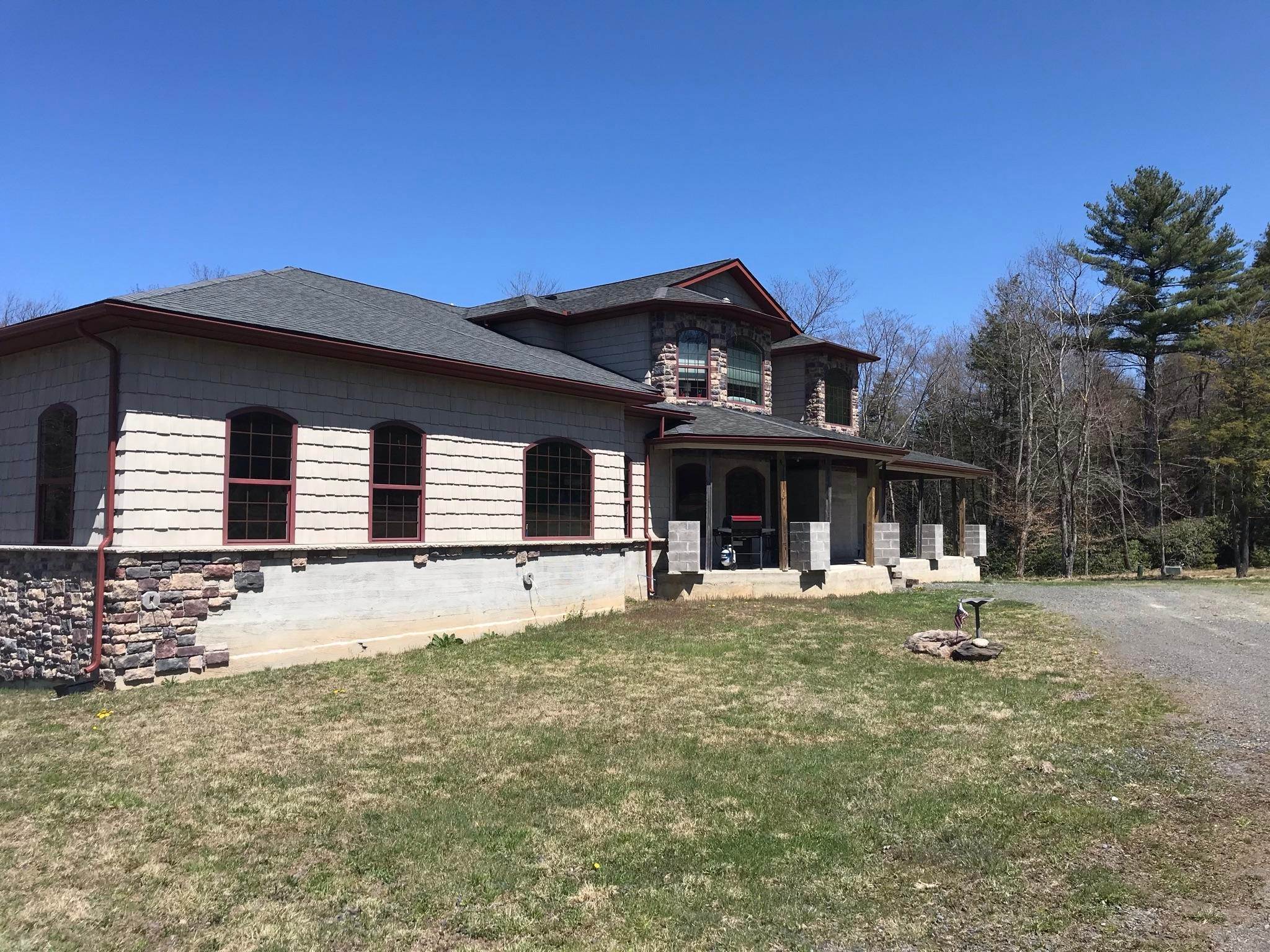 31. Single Family Homes for Sale at 1640 State Route 534 Albrightsville, Pennsylvania 18210 United States