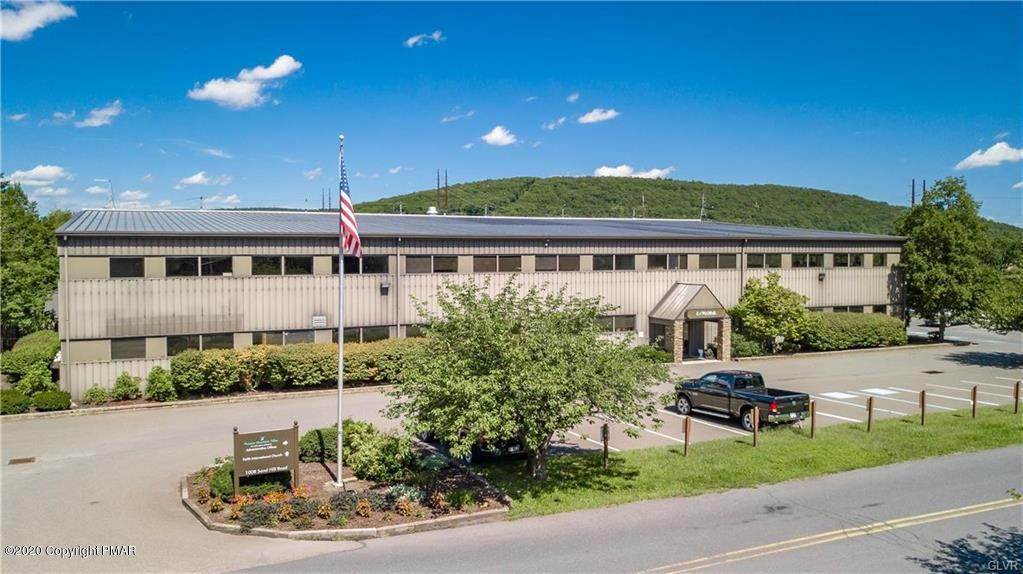 2. Commercial for Sale at 1008 Sand Hill Dr East Stroudsburg, Pennsylvania 18302 United States