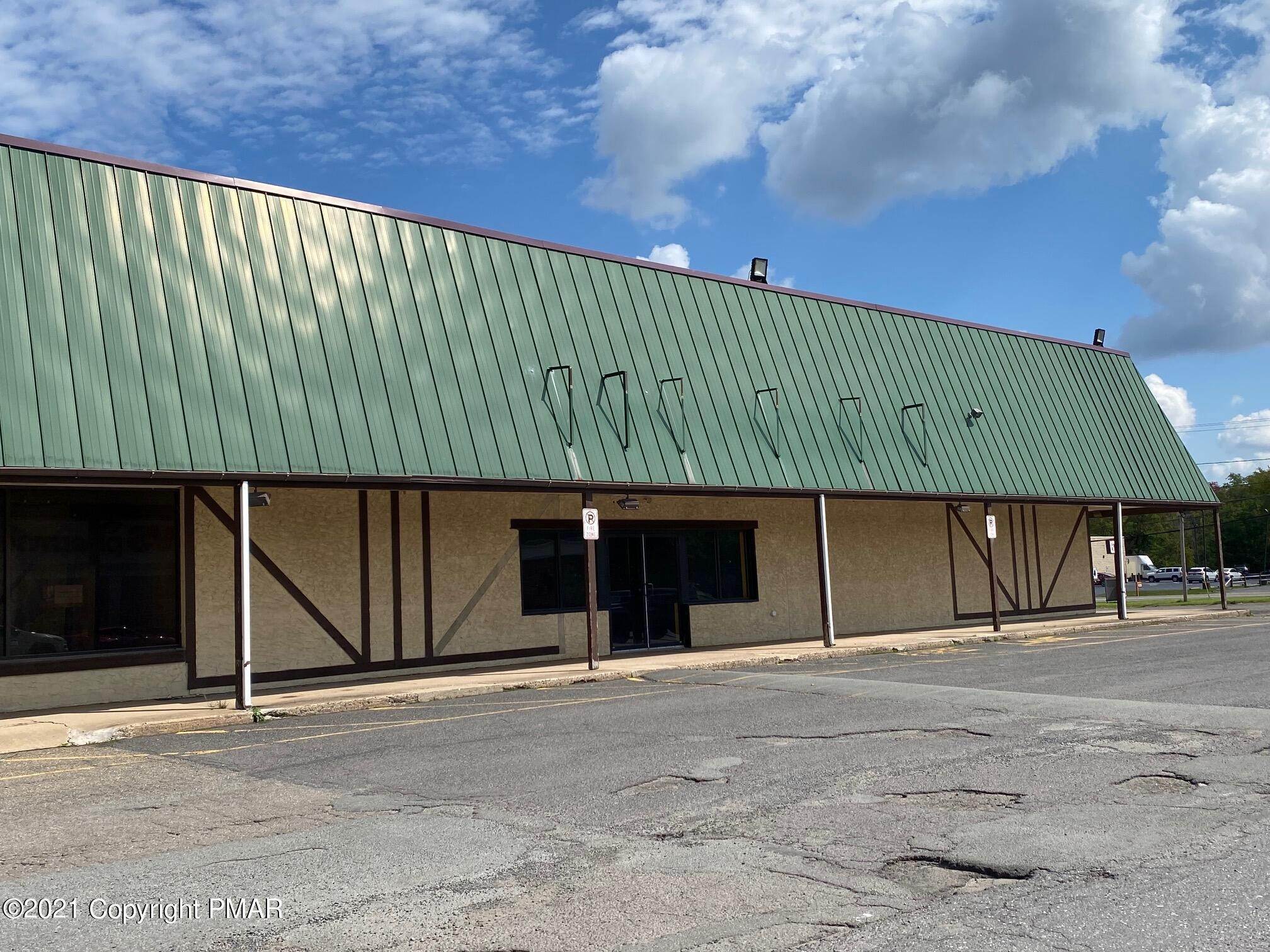 2. Commercial for Sale at 5684 Route 115 Blakeslee, Pennsylvania 18347 United States