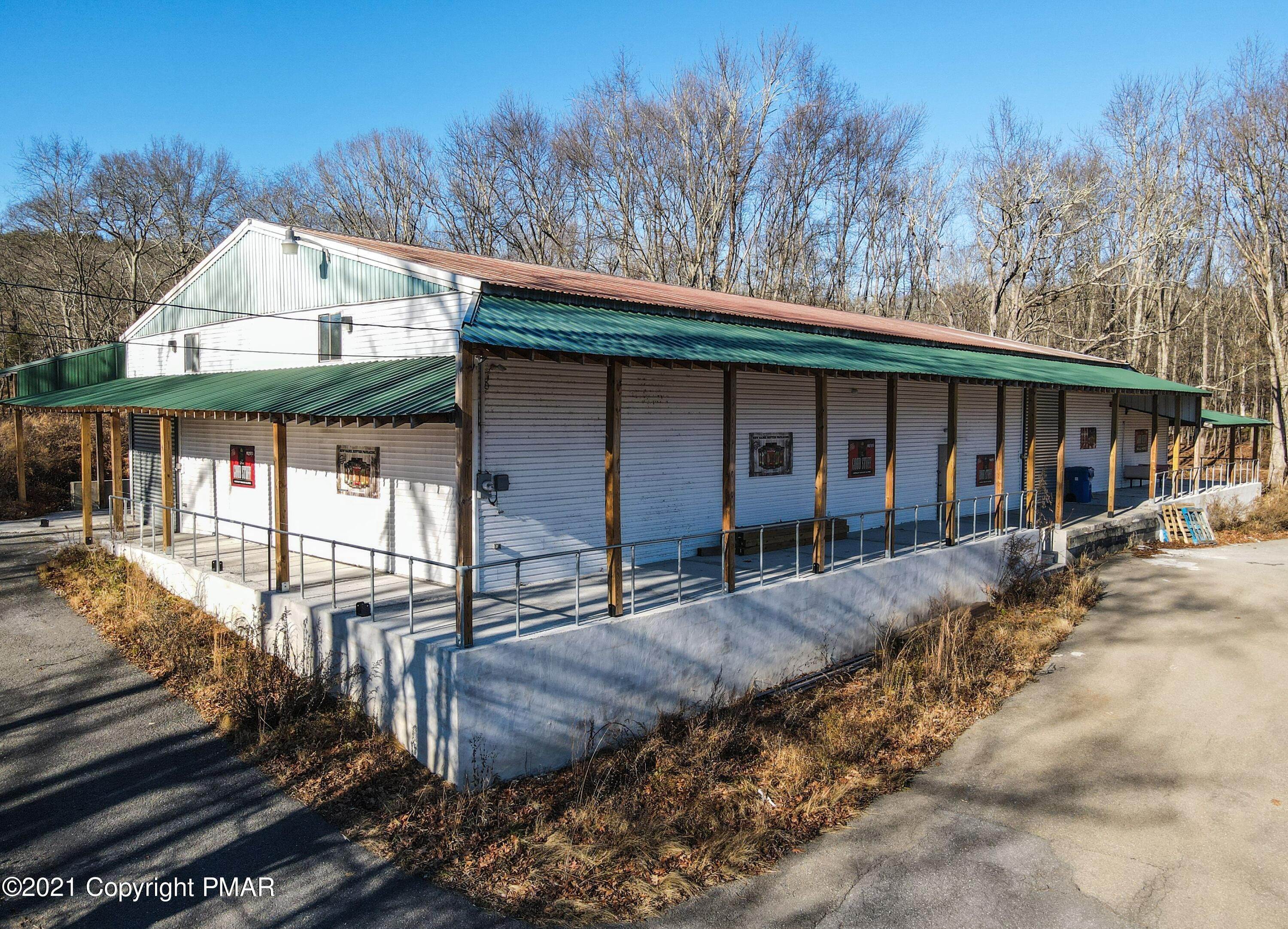 16. Commercial for Sale at 3142 Oak Grove Rd East Stroudsburg, Pennsylvania 18302 United States