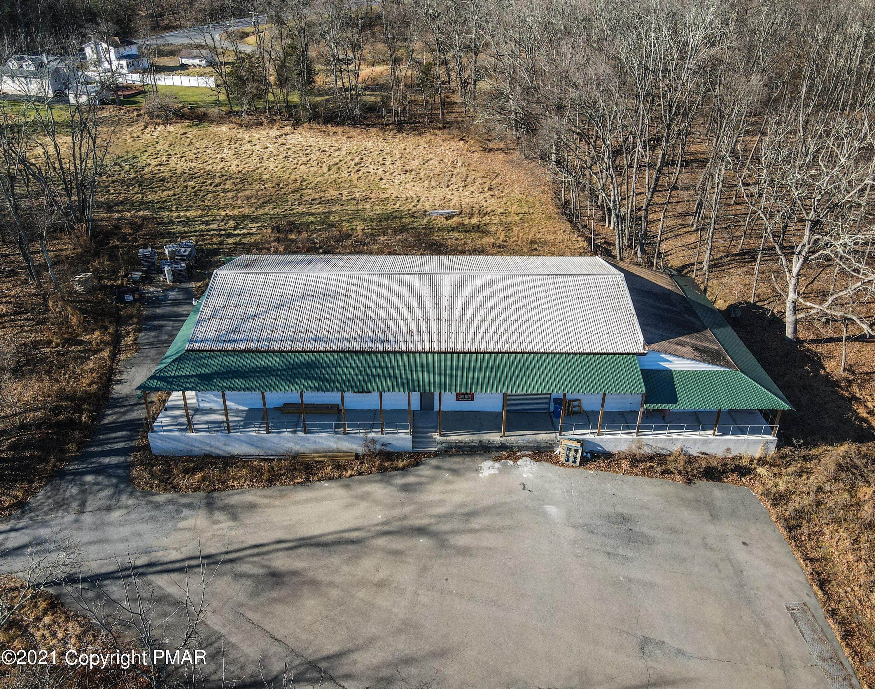 19. Commercial for Sale at 3142 Oak Grove Rd East Stroudsburg, Pennsylvania 18302 United States