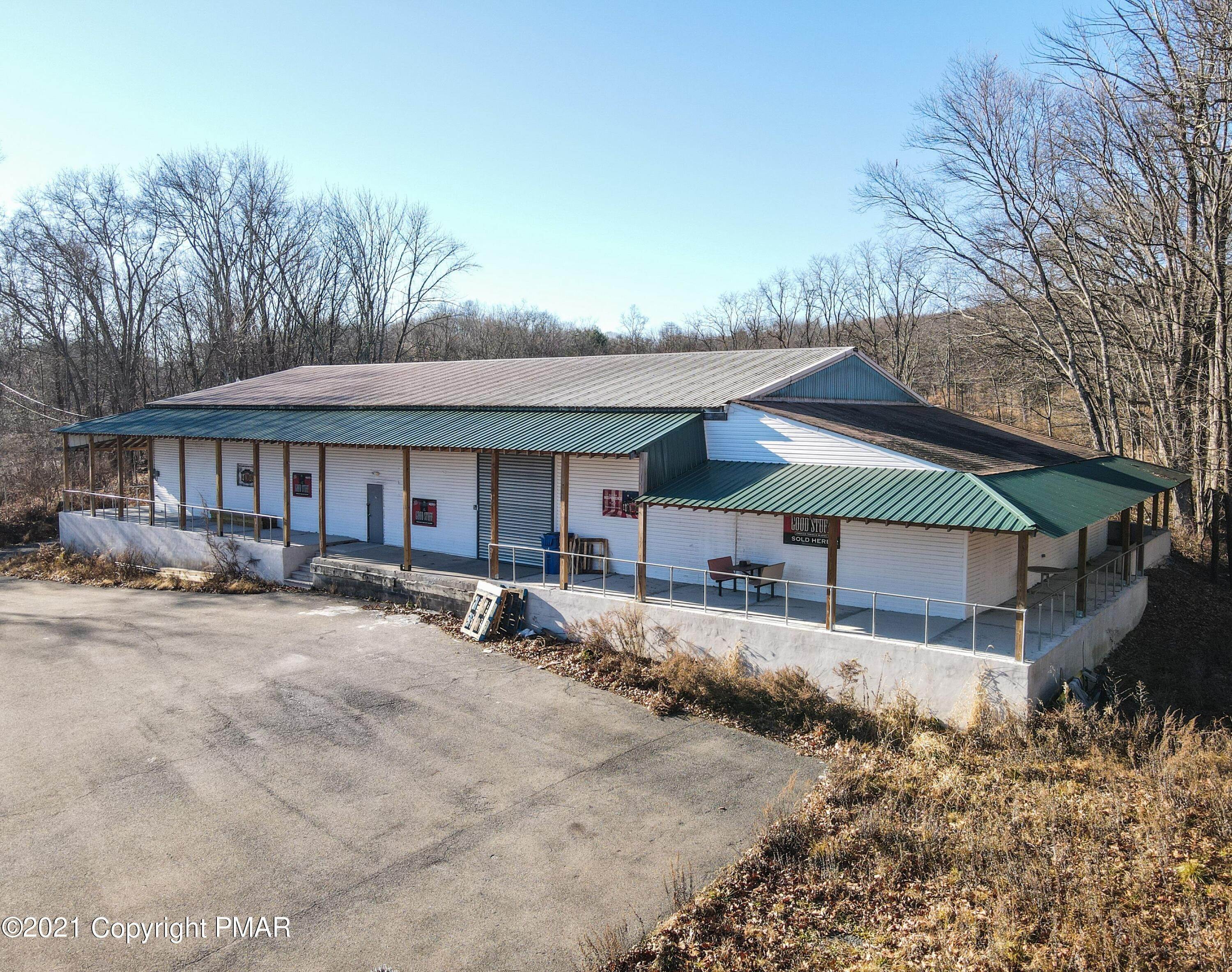 21. Commercial for Sale at 3142 Oak Grove Rd East Stroudsburg, Pennsylvania 18302 United States