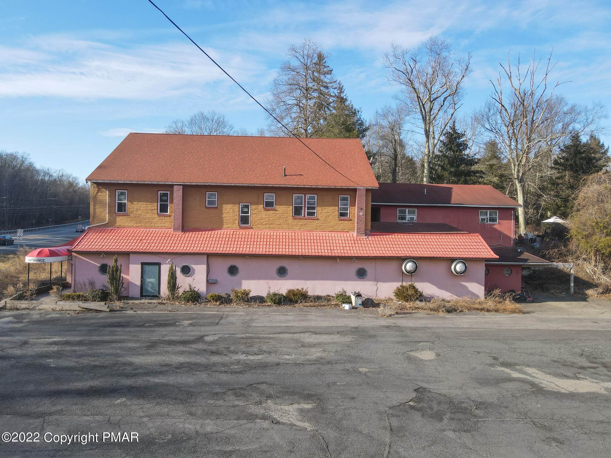 3. Commercial for Sale at 2343 Route 611 Rte Scotrun, Pennsylvania 18355 United States