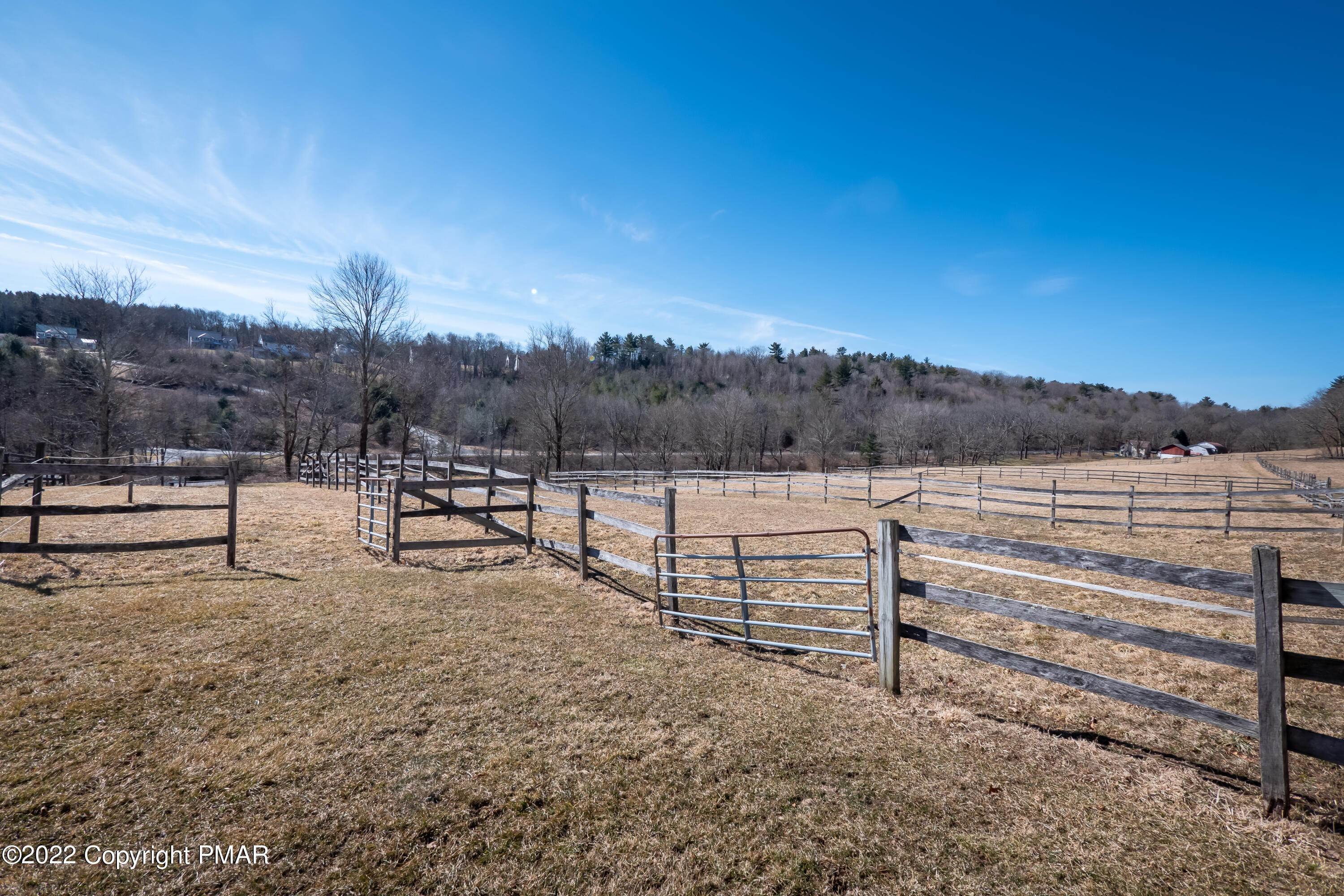 72. Farm and Ranch Properties for Sale at 827 Pheasant Run Rd Effort, Pennsylvania 18330 United States