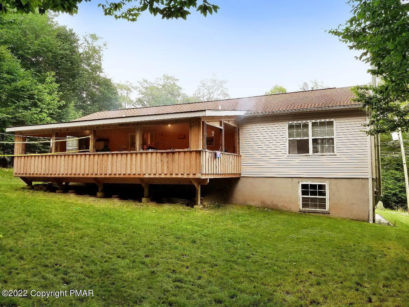 36. Single Family Homes for Sale at 2452 Winding Way Tobyhanna, Pennsylvania 18466 United States