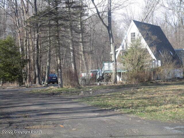 18. Single Family Homes for Sale at 106 Catnip Dr East Stroudsburg, Pennsylvania 18301 United States