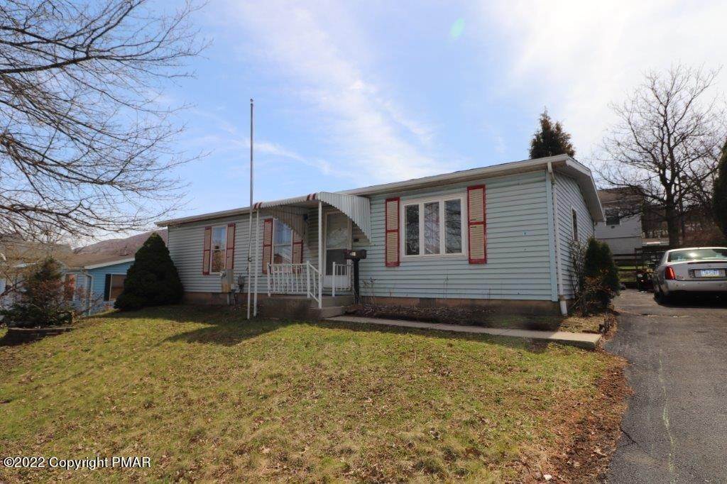 3. Single Family Homes for Sale at 210 Lehigh Ave Palmerton, Pennsylvania 18071 United States