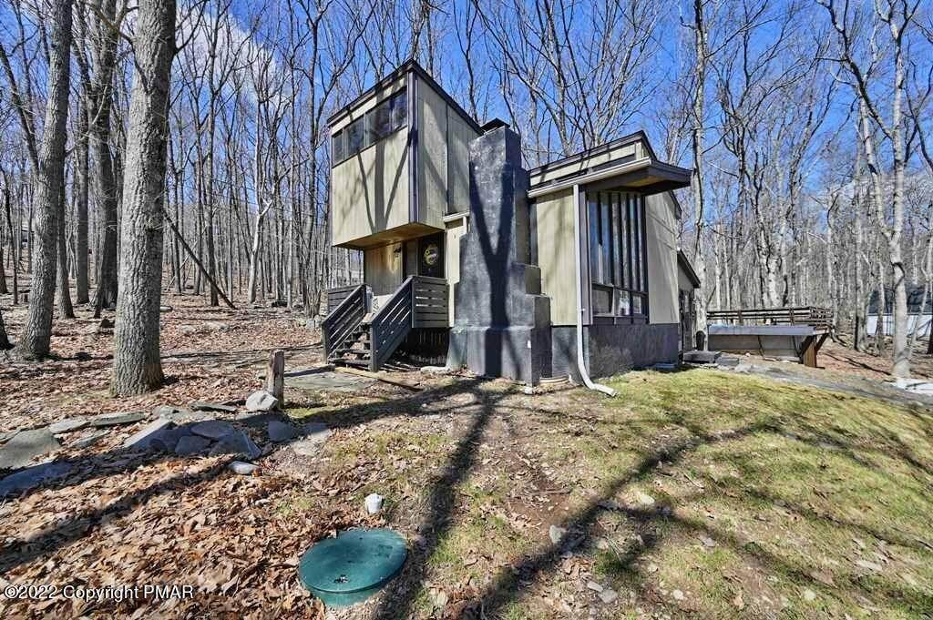 7. Single Family Homes for Sale at 437 Westcolang Rd Hawley, Pennsylvania 18428 United States