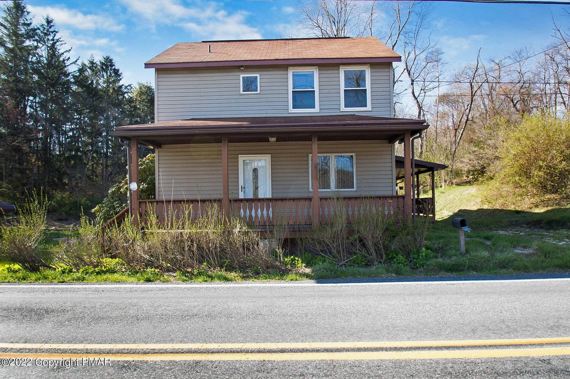 Single Family Homes for Sale at 2268 W Lizard Creek Rd Lehighton, Pennsylvania 18235 United States