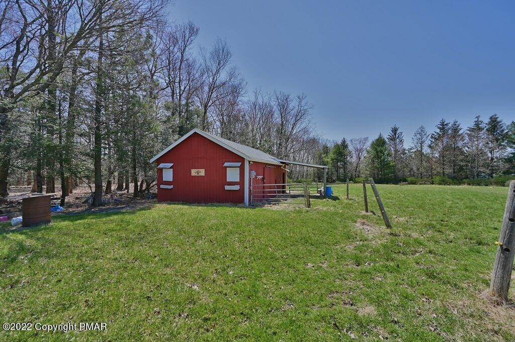 9. Single Family Homes for Sale at 26 Rau Rd Jim Thorpe, Pennsylvania 18229 United States
