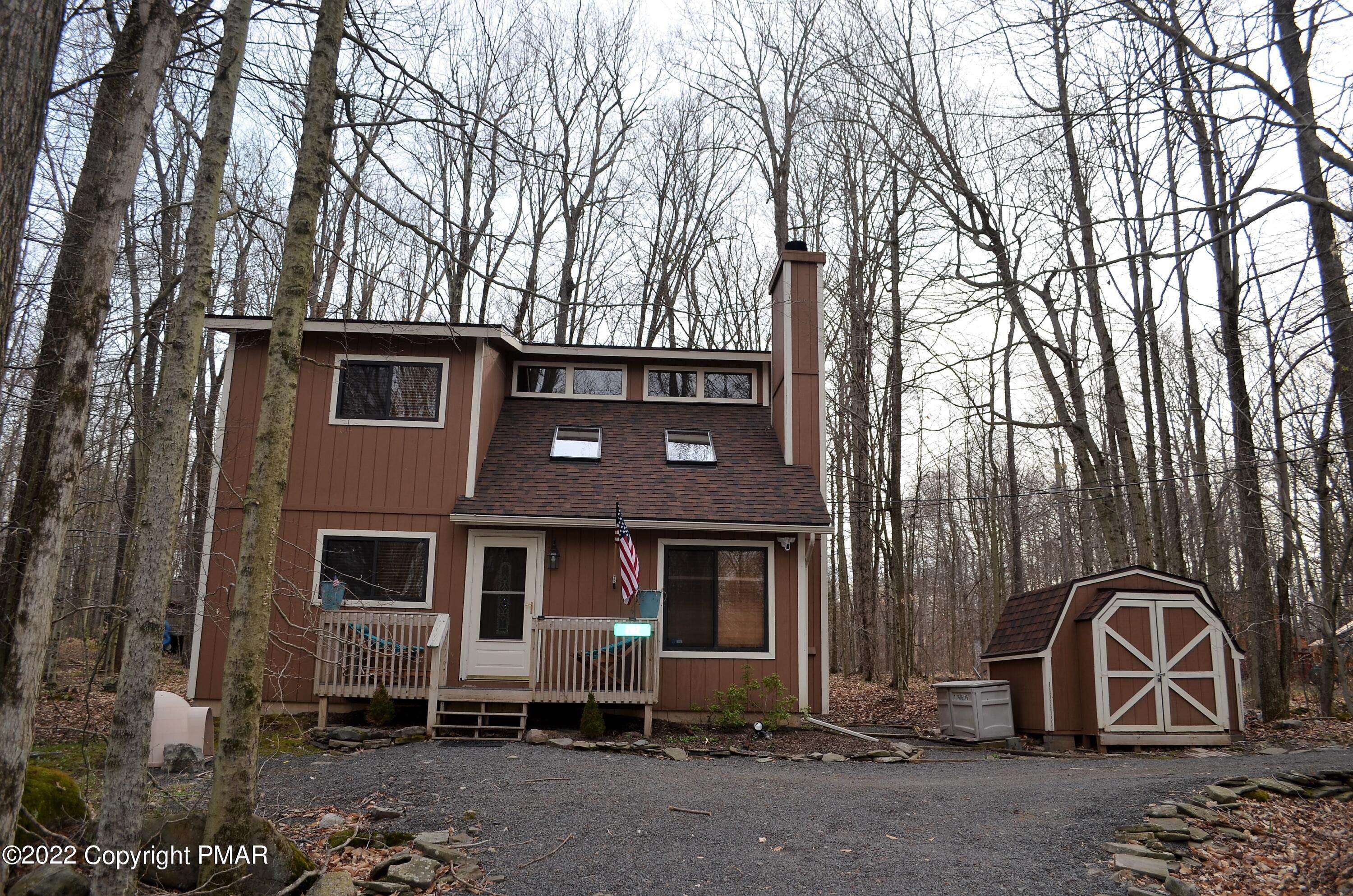 Single Family Homes for Sale at 202 Eyota Dr Pocono Lake, Pennsylvania 18347 United States