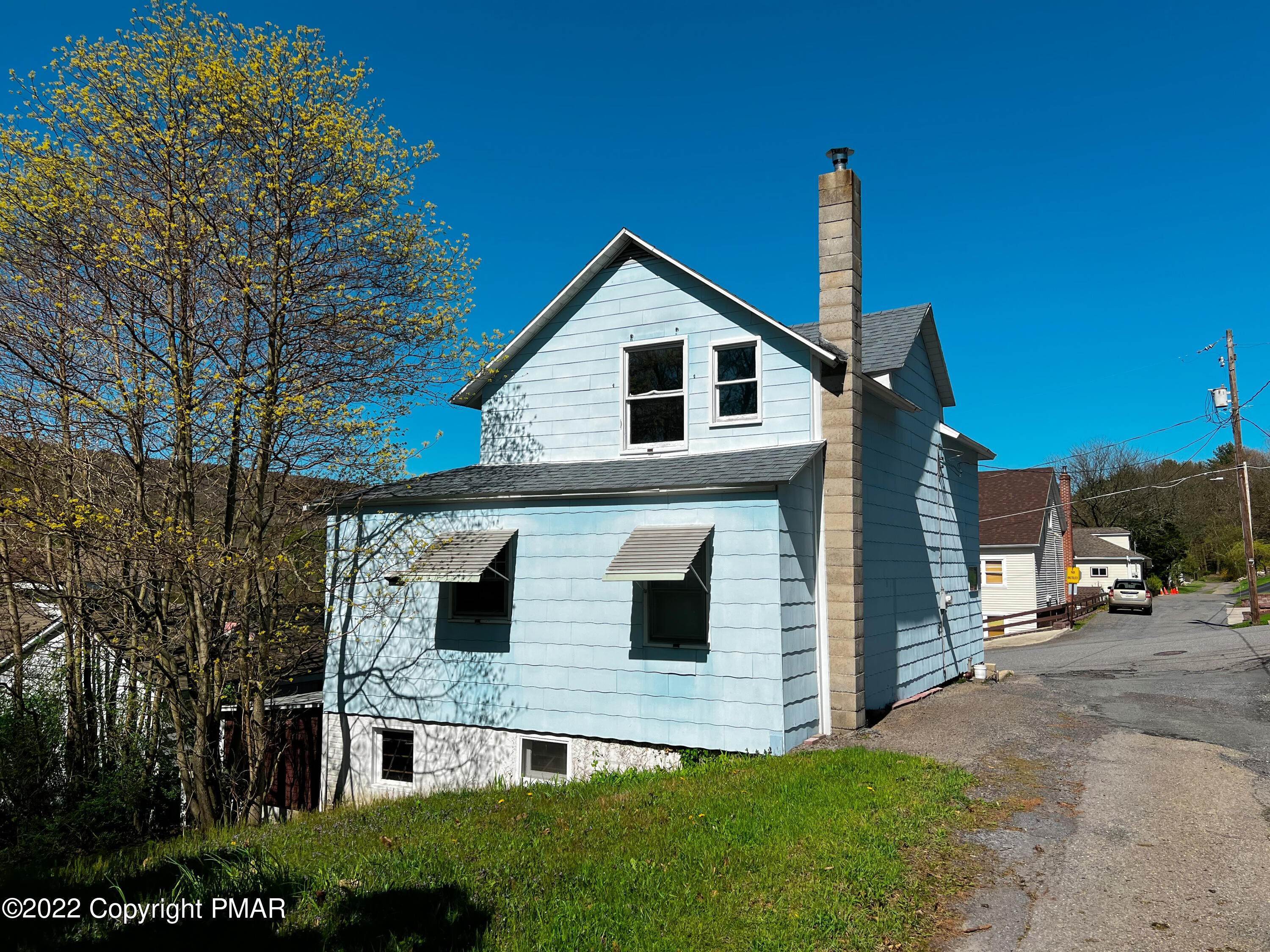 4. Single Family Homes for Sale at 116 Spruce Street Nesquehoning, Pennsylvania 18240 United States