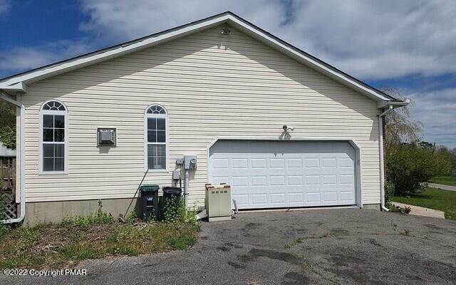 4. Single Family Homes for Sale at 109 Faust Dr Brodheadsville, Pennsylvania 18322 United States