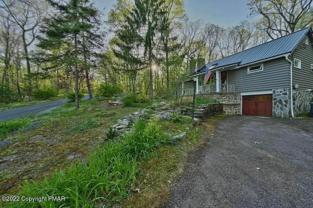 53. Single Family Homes for Sale at 162 Castle Drive East Stroudsburg, Pennsylvania 18302 United States