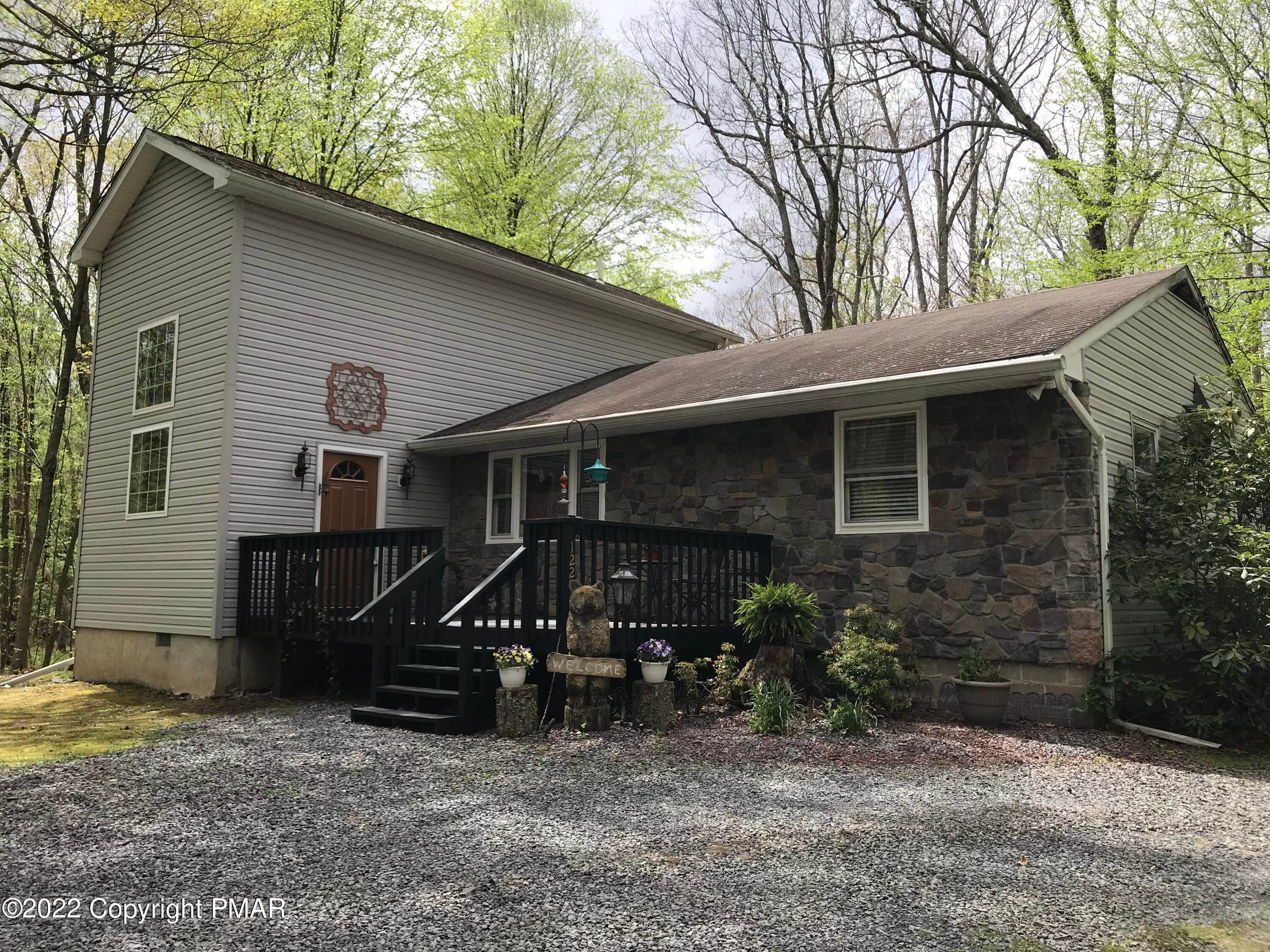 30. Single Family Homes for Sale at 1220 Howeytown Rd East Stroudsburg, Pennsylvania 18302 United States